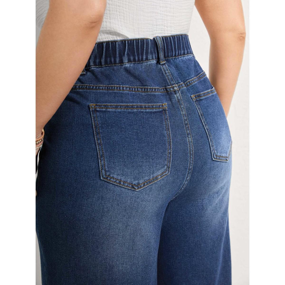 Plus Size Floral Embroidered Elastic Waist Cropped Jeans Women Midblue Medium stretch Slanted pocket Jeans BloomChic 28/5X Product Image