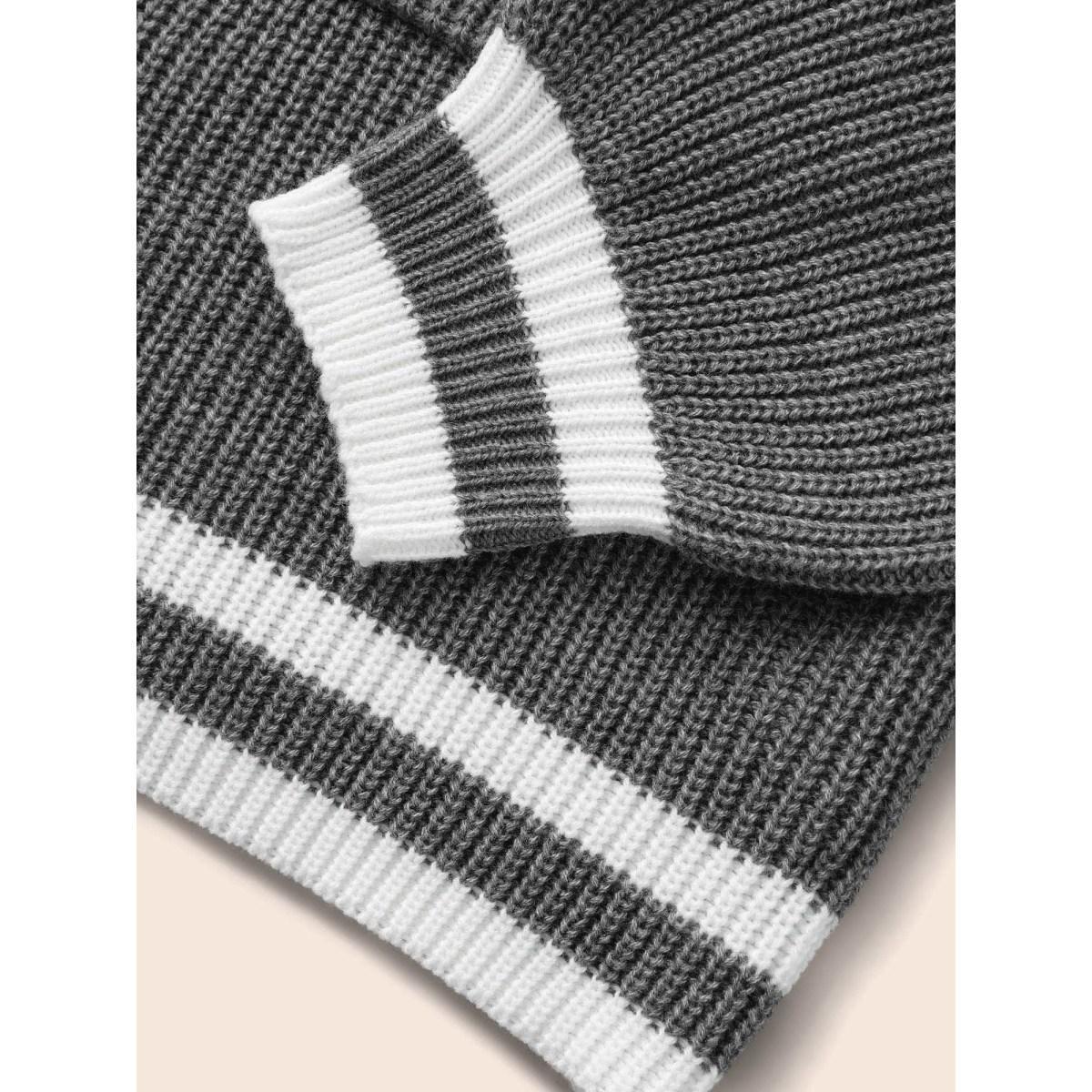 Plus Size Texture Striped Patchwork Patched Pocket Cardigan DarkGray Women Casual Loose Long Sleeve Everyday Cardigans BloomChic 30/6X Product Image