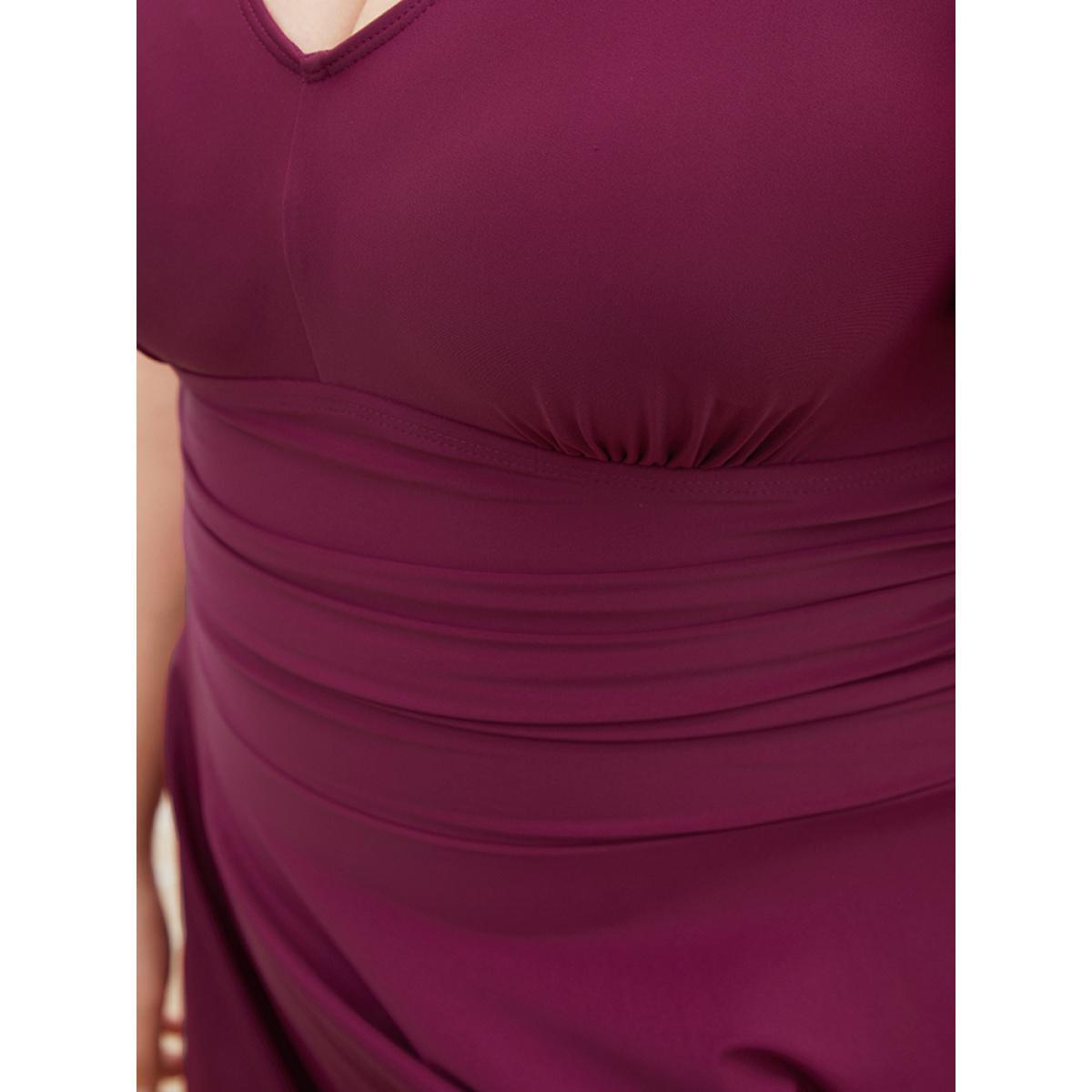 Plus Size Plain Sculpt Waist Split Hem Ruffles Ruched Swim Dress Women's Swimwear RedViolet Vacation Bodycon V-neck High stretch Curve Swim Dresses BloomChic 28/5X Product Image