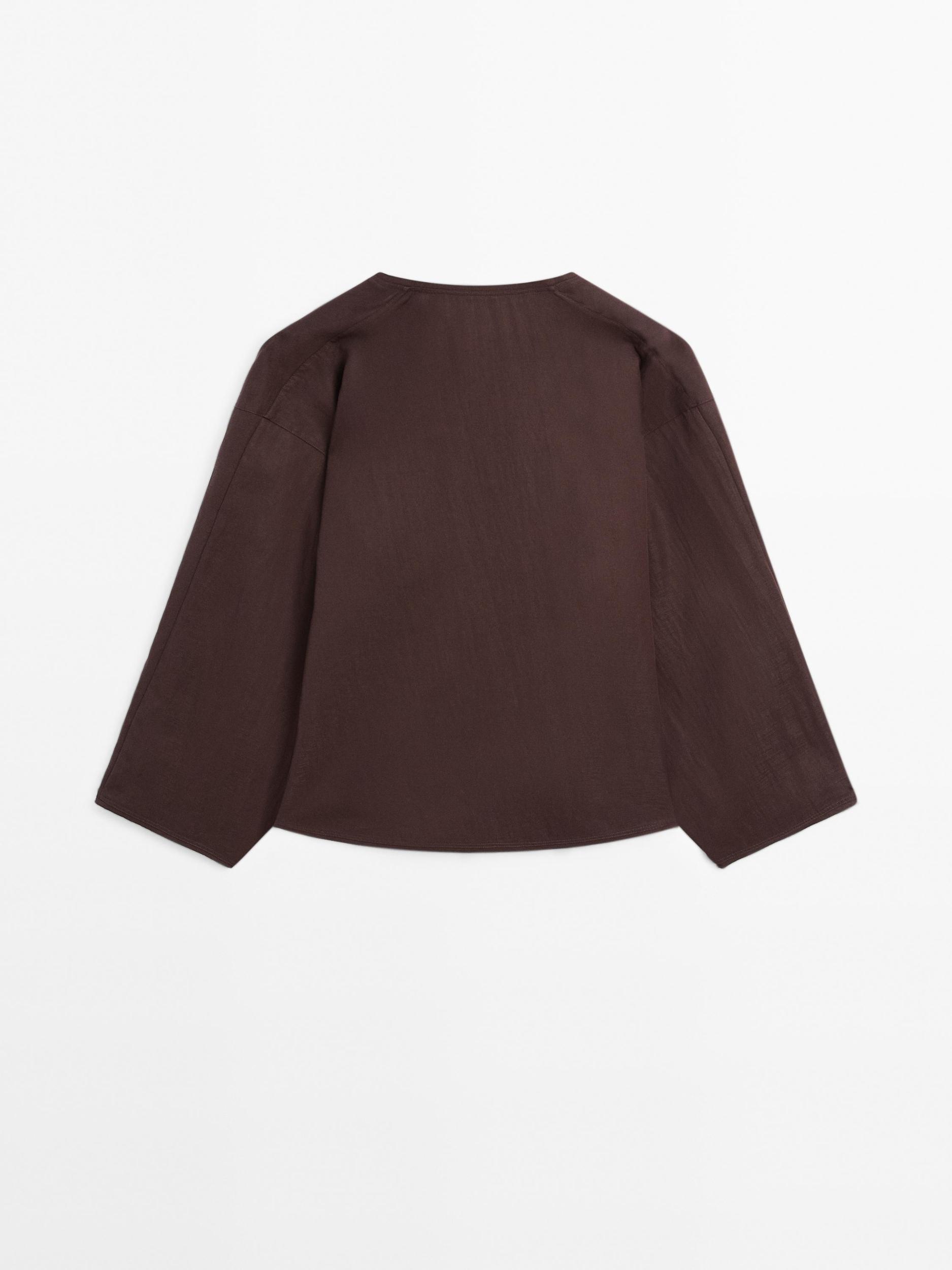 Cropped shirt with drawstring detail Product Image