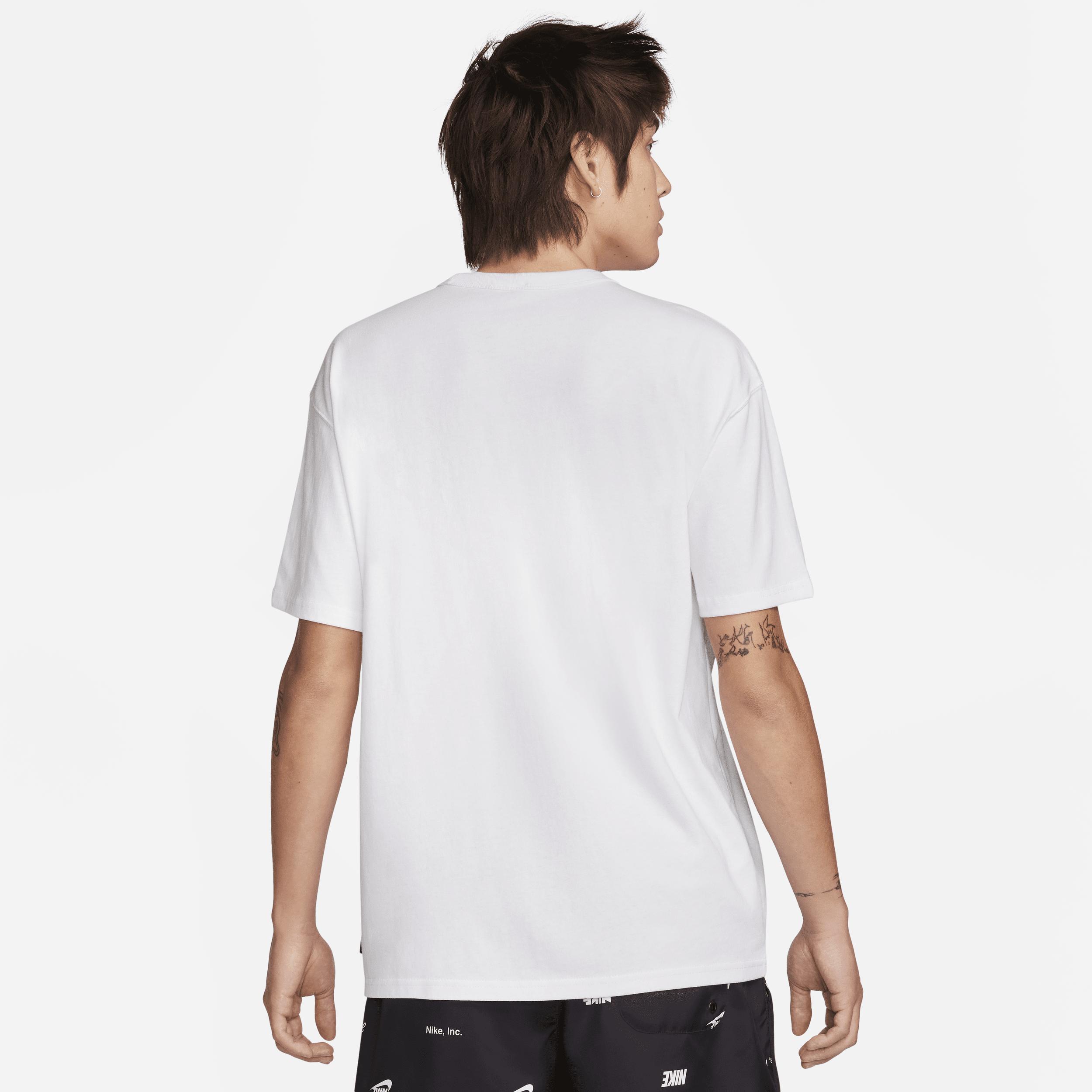 Men's Nike Sportswear Premium Essentials Pocket T-Shirt Product Image