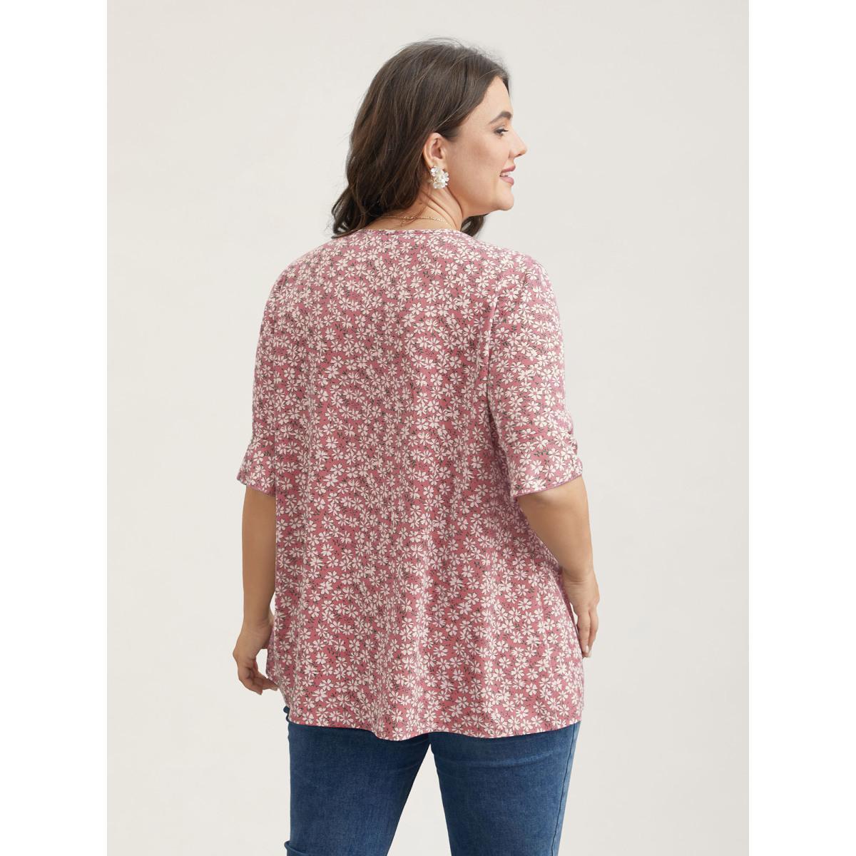 Plus Size Blush Ditsy Floral Pleated Flared Sleeve Shirt Women Elegant Half Sleeve V-neck Everyday Blouses BloomChic 22-24/3X Product Image