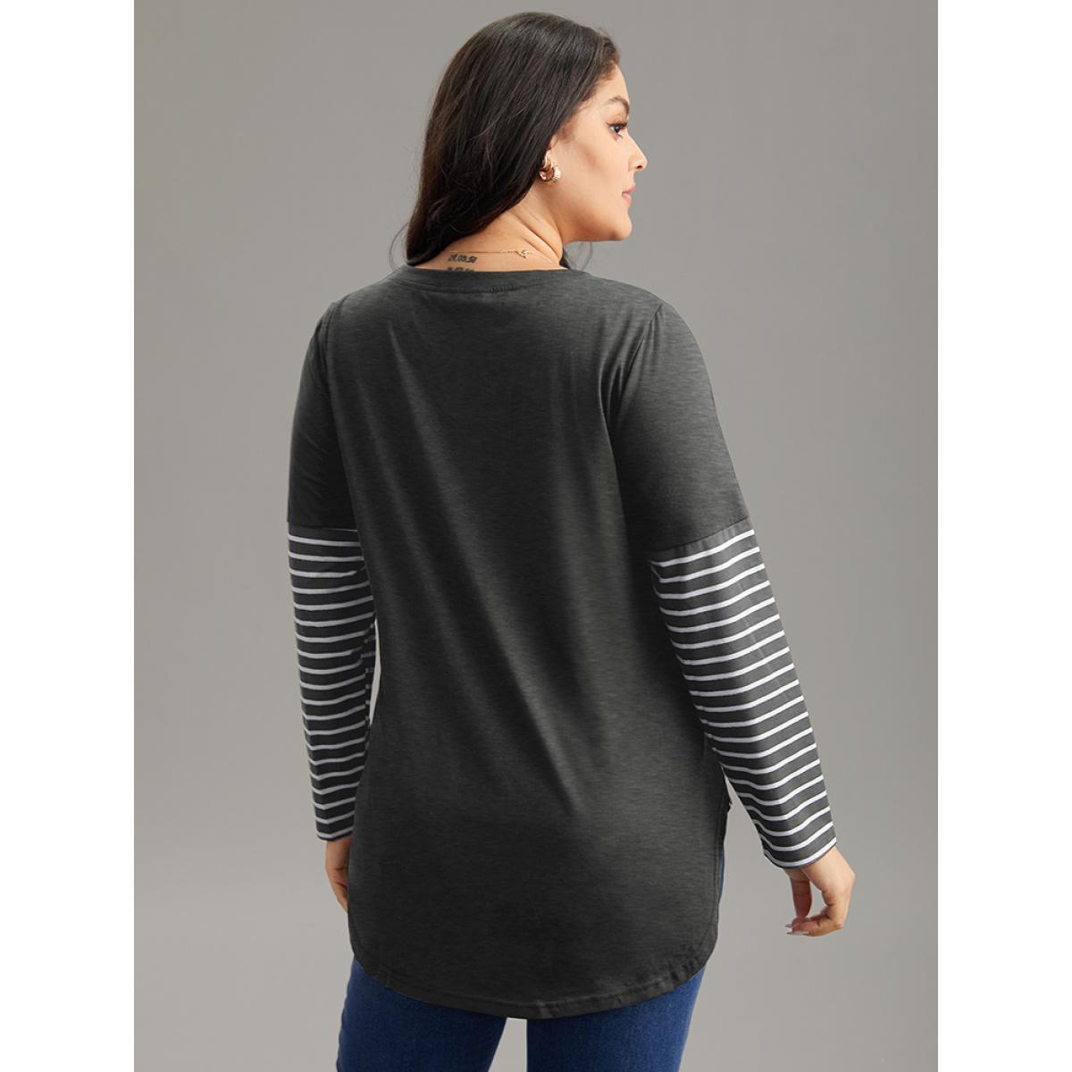 Plus Size Striped Contrast Patched Pocket Arc Hem T-shirt DarkGray Women Casual Contrast Striped Round Neck Dailywear T-shirts BloomChic 26/4X Product Image