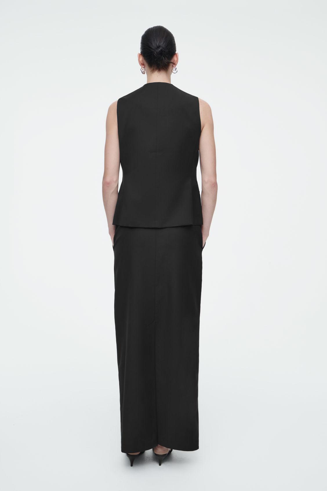 TAILORED WOOL VEST Product Image
