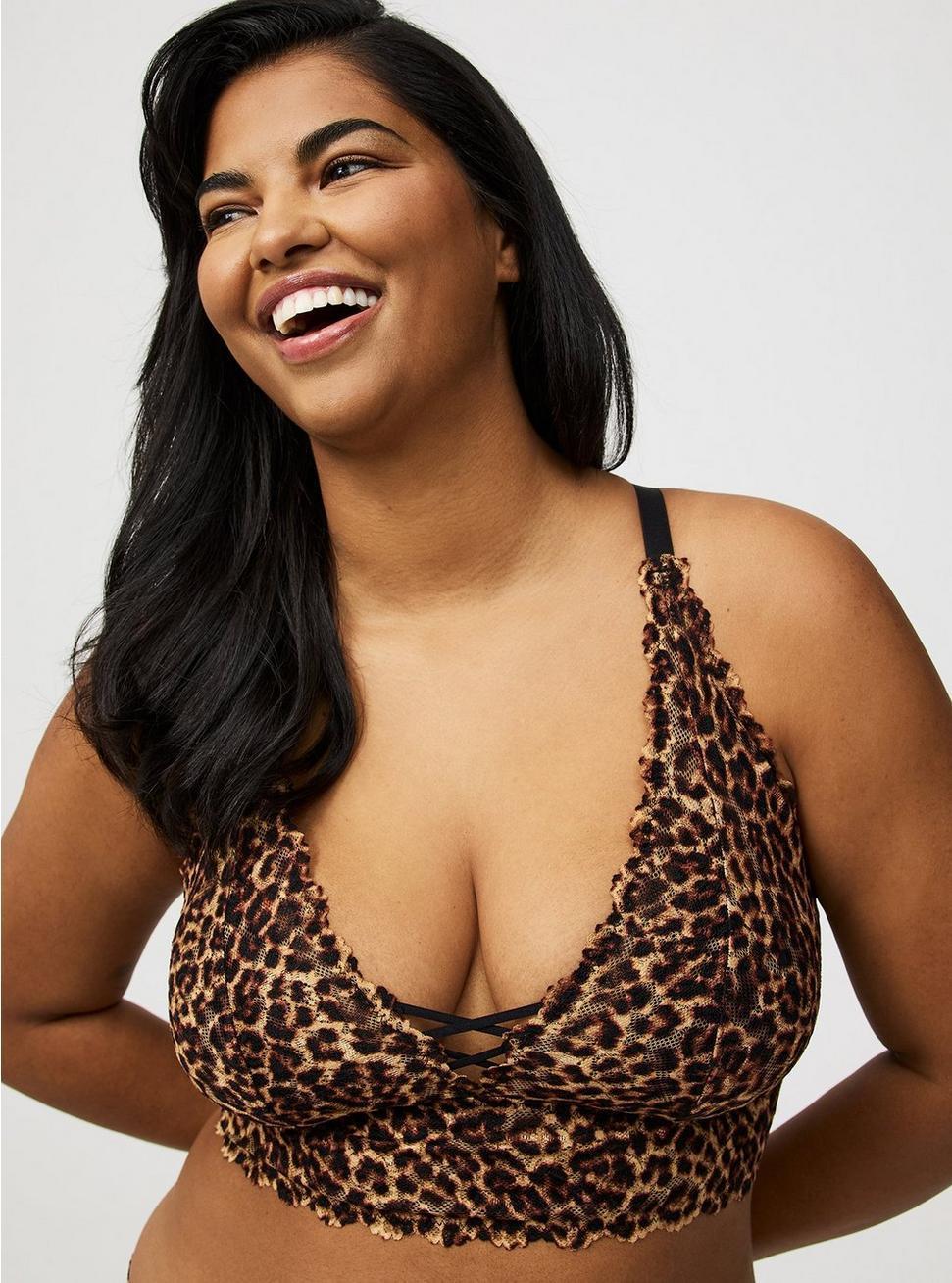 Lightly Lined Simply Lace XO Front Bralette Product Image