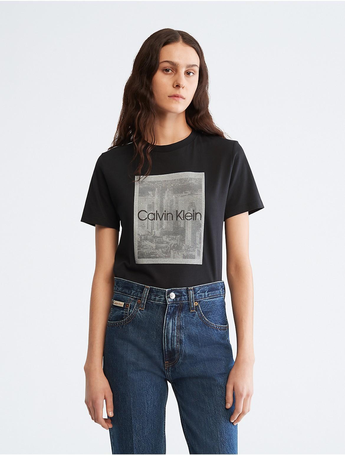 Calvin Klein Womens Floral Blur Graphic Relaxed T-Shirt - White - XS Product Image
