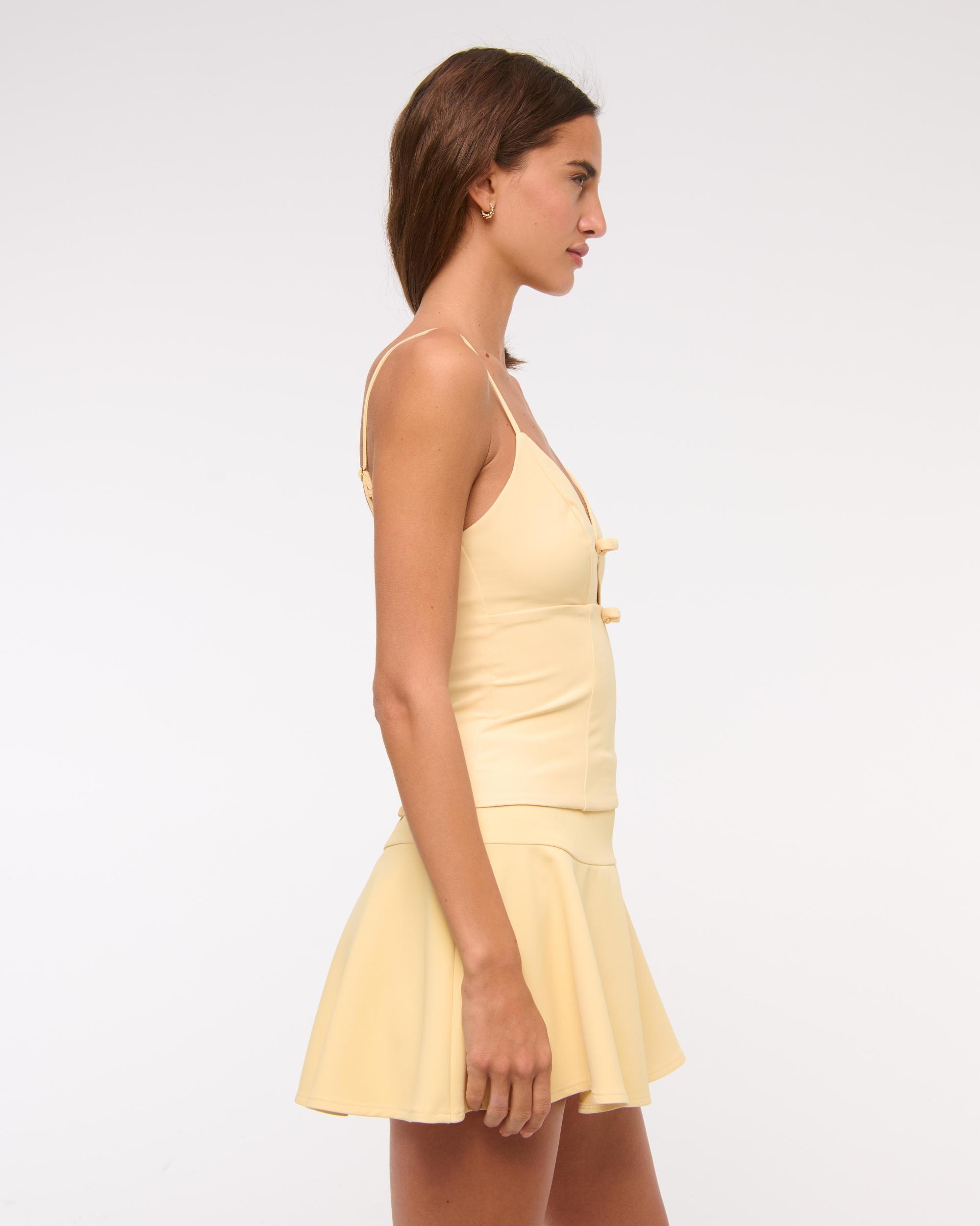 Cutout Bow Top Product Image