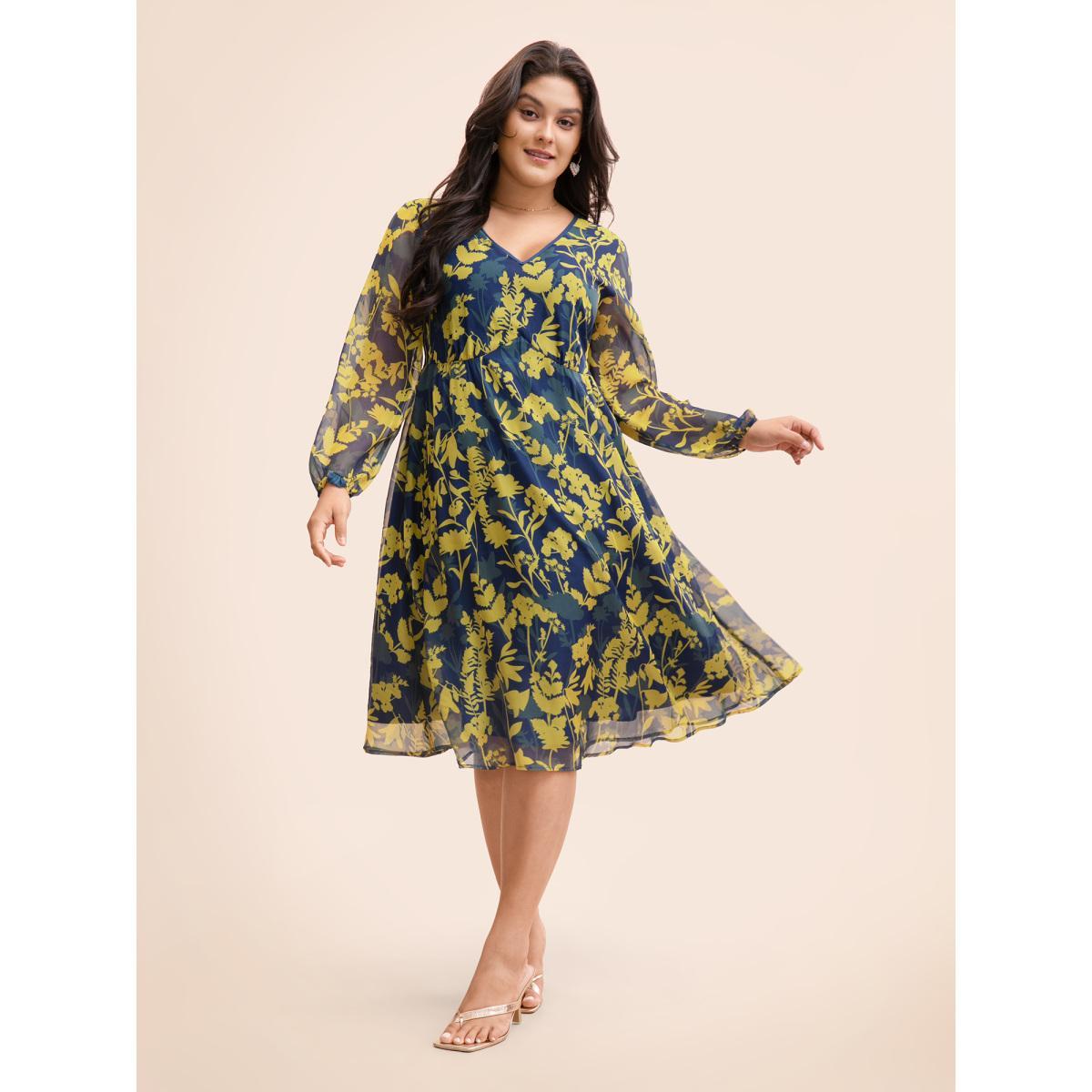 Plus Size V Neck Silhouette Floral Print Mesh Dress Navy Women Elegant Gathered V-neck Long Sleeve Curvy BloomChic 26/4X Product Image