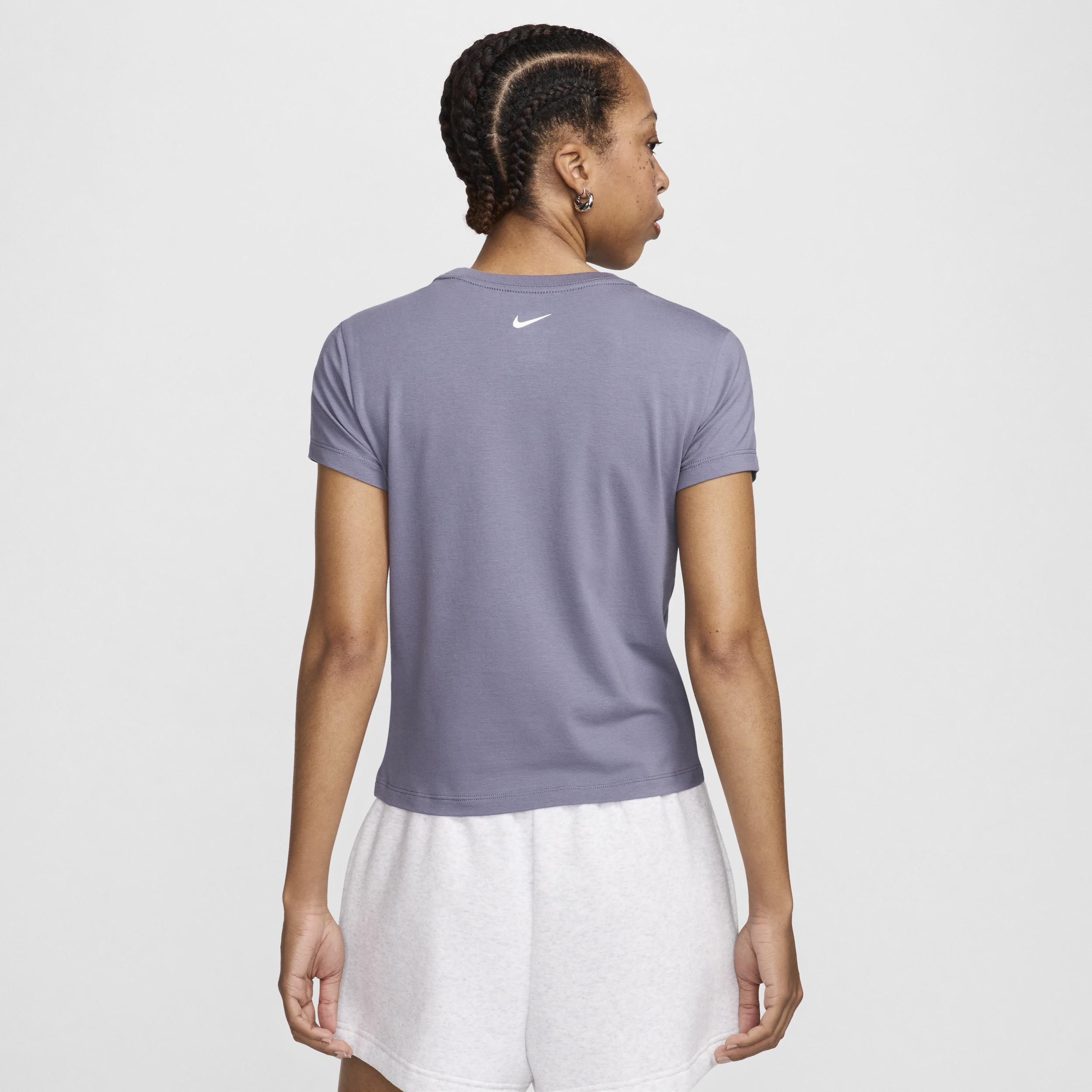 Nike Sportswear Chill Knit Women's Cropped T-Shirt Product Image