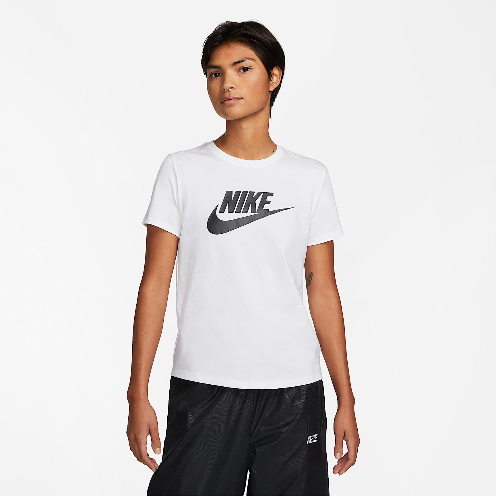 Nike Sportswear Essentials Women's Logo T-Shirt Product Image
