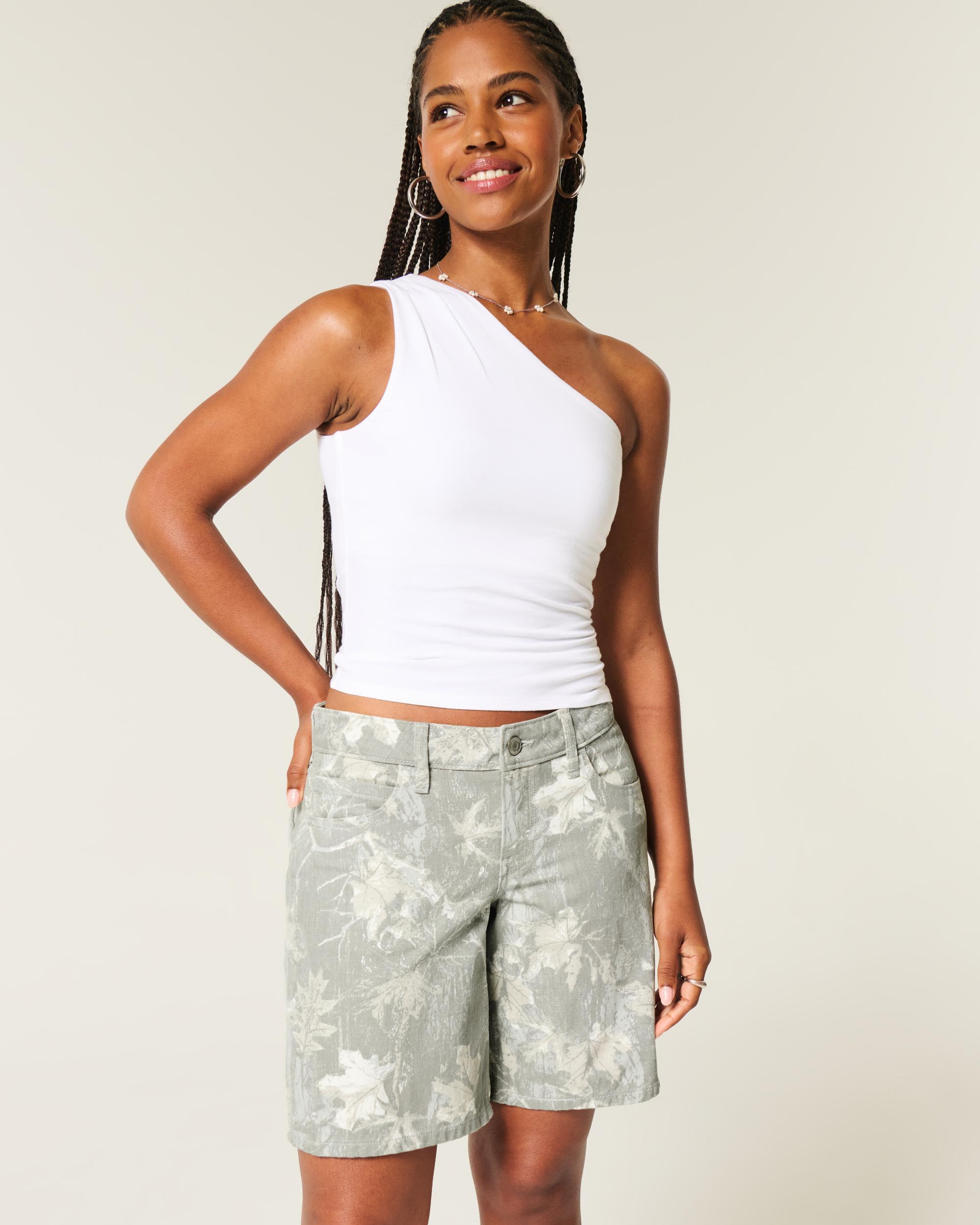 Curvy Low-Rise Washed Black Baggy Jort Product Image