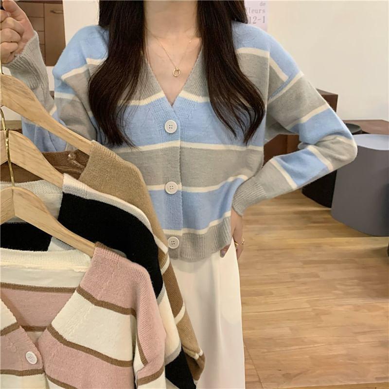 V-Neck Color Block Cardigan Product Image