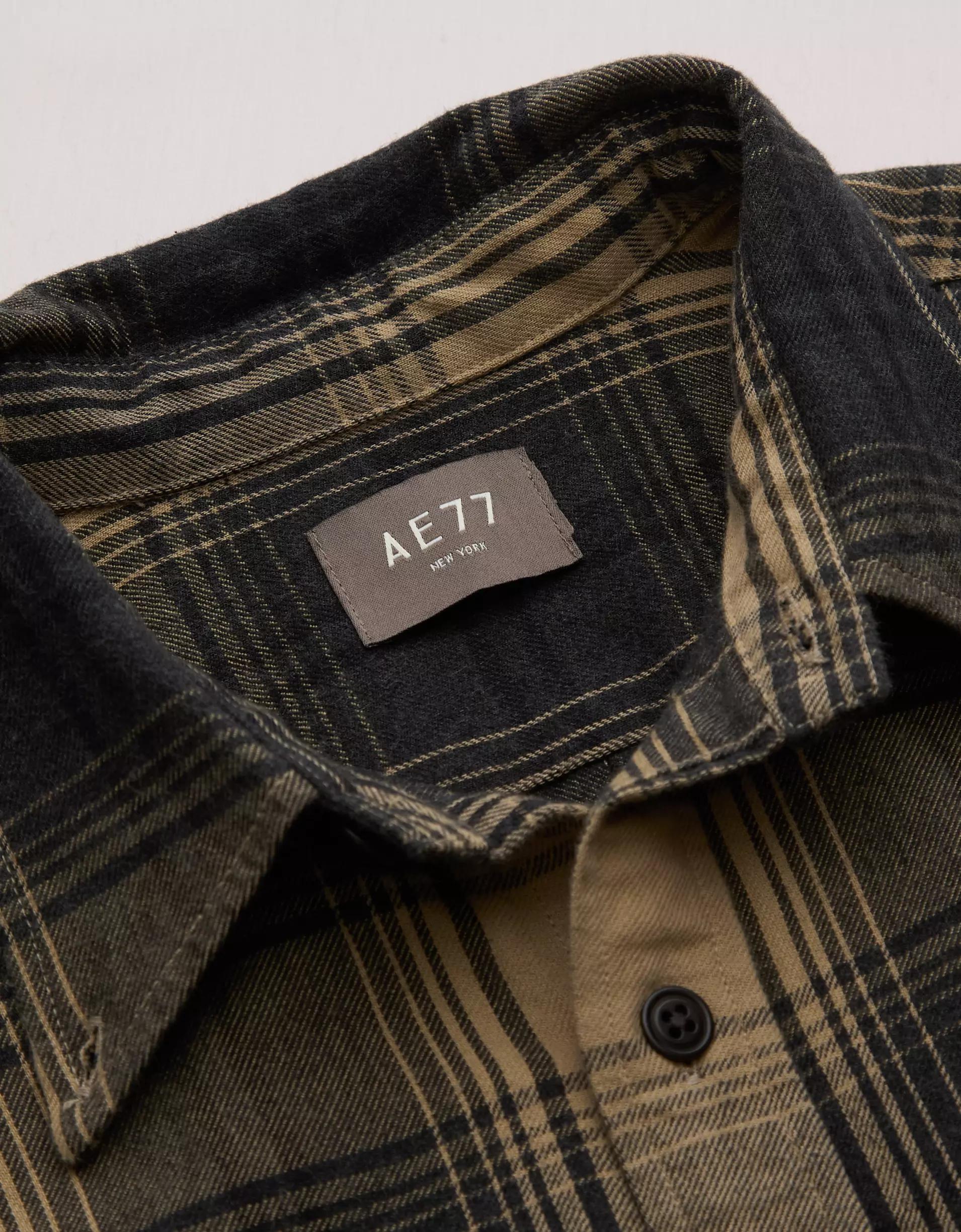 AE77 Premium Flannel Shirt Product Image