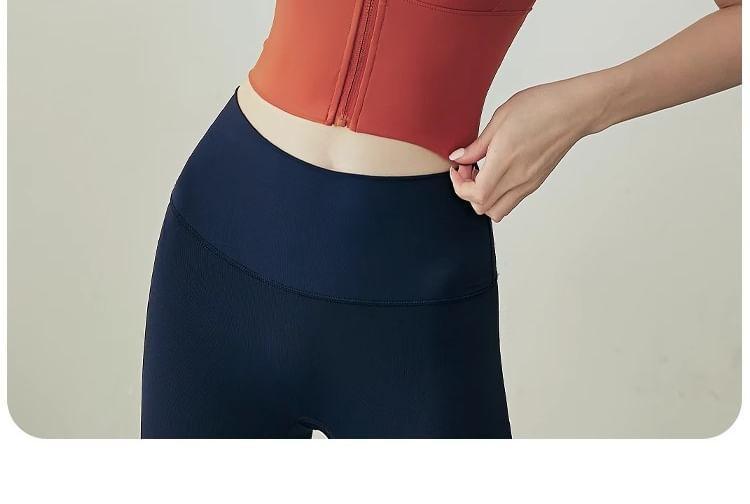 Round Neck Plain Sport Tank Top Product Image