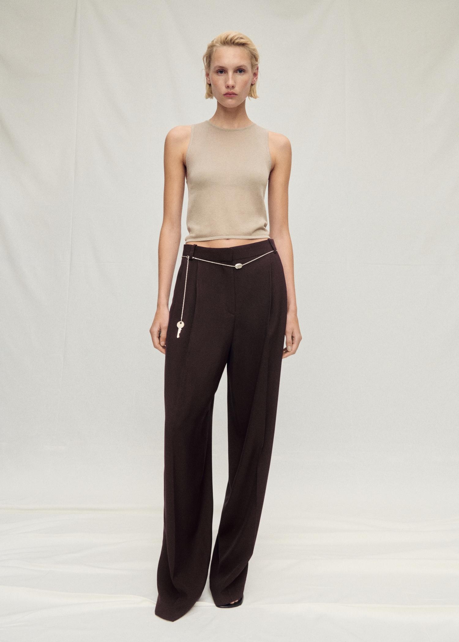 Contrasting knit top - Women | MANGO USA Product Image
