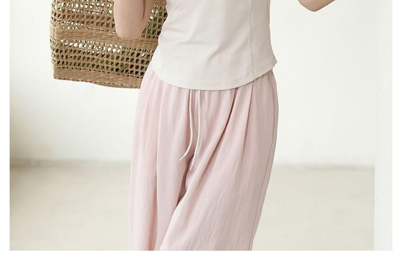 Short-Sleeve Round Neck Plain T-Shirt Product Image