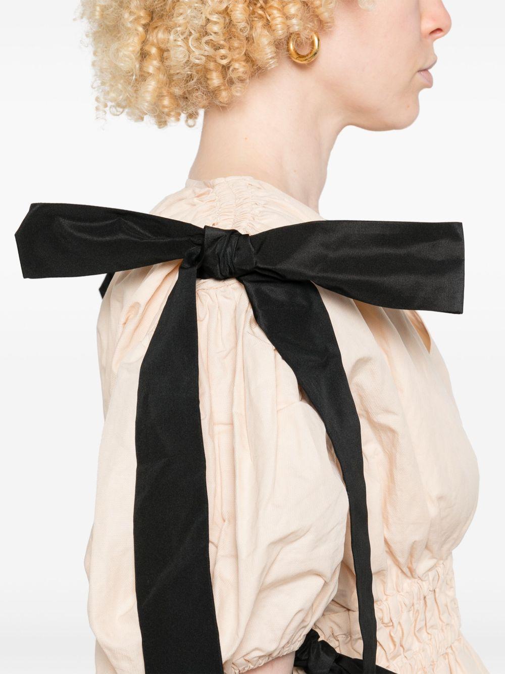 wrinkled blouse Product Image