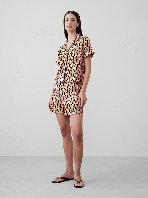 Linen-Blend Pull-On Short Product Image