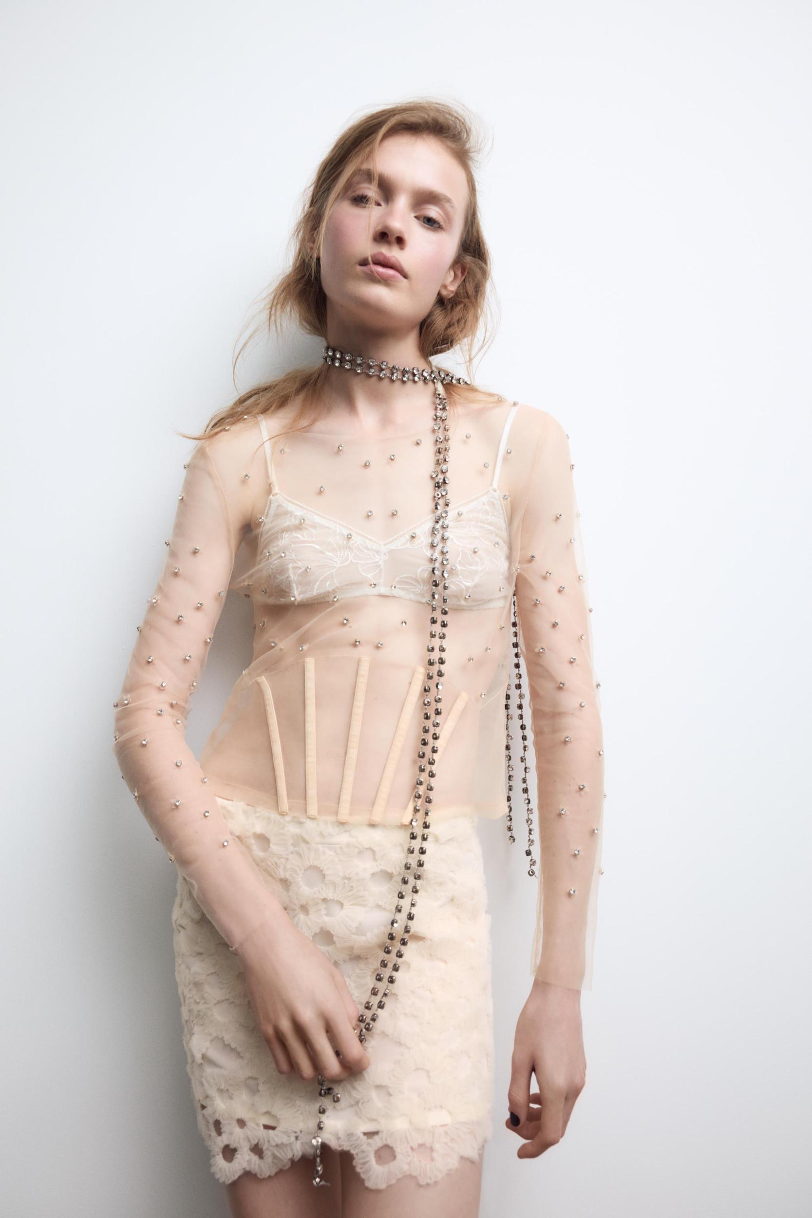TULLE MINI SKIRT Product Image