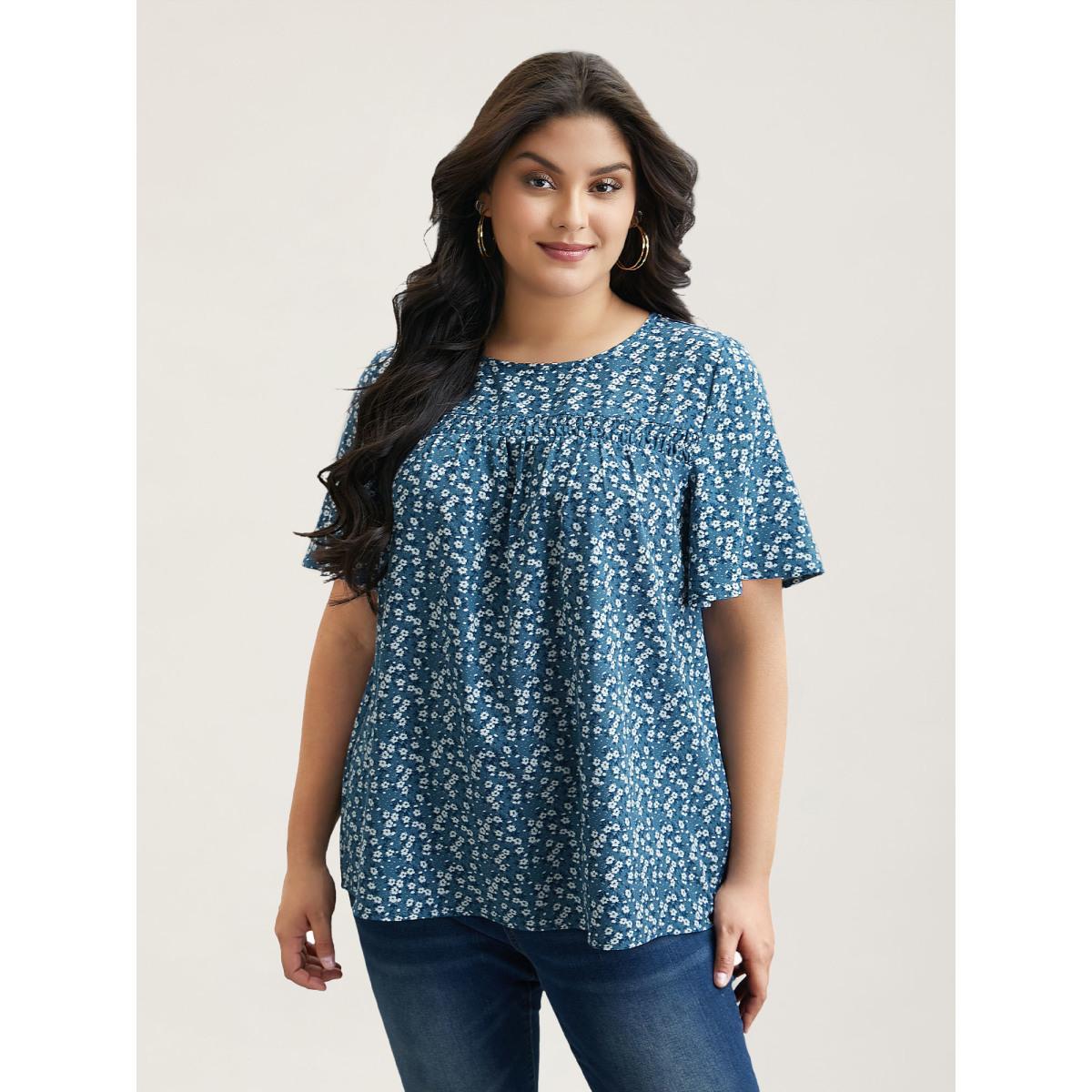 Plus Size Lilac Floral Ruffle Sleeve Gathered Round Neck Blouse Women Casual Short sleeve Round Neck Everyday Blouses BloomChic 30/6X Product Image