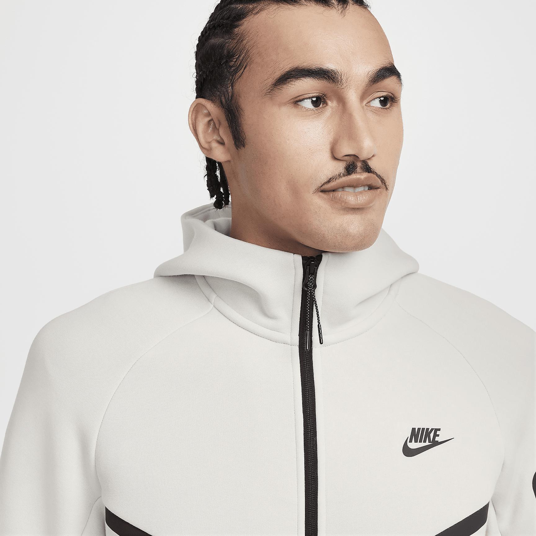 Nike Tech Men's Fleece Windrunner Full-Zip Jacket Product Image