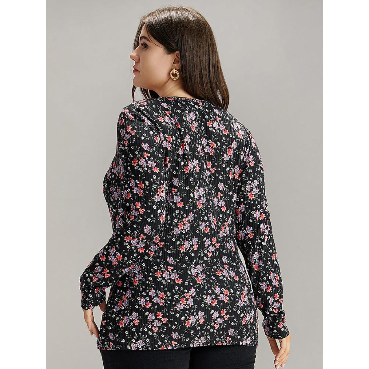 Plus Size Ditsy Floral Square Neck Button Up T-shirt Black Women Elegant Printed Ditsy Floral Square Neck Everyday T-shirts BloomChic 18-20/2X Product Image