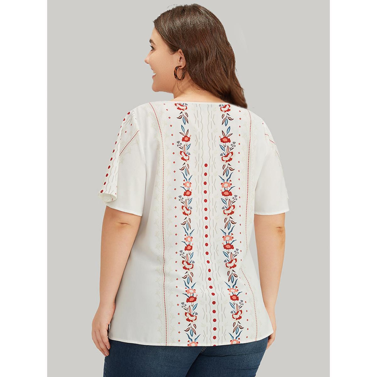 Plus Size White Bandana Print V Neck Flutter Sleeve Blouse Women Vacation Short sleeve V-neck Dailywear Blouses BloomChic 26/4X Product Image