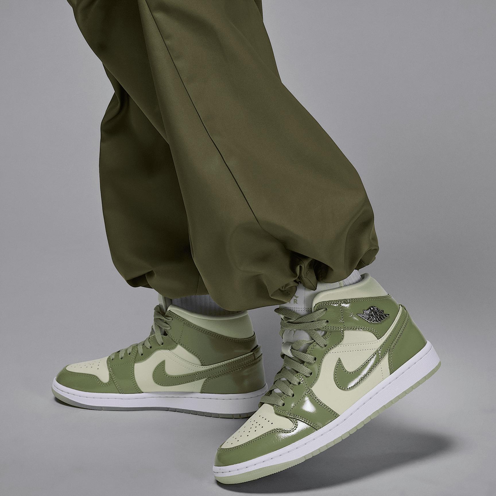 Women's Jordan Brooklyn Pants Product Image