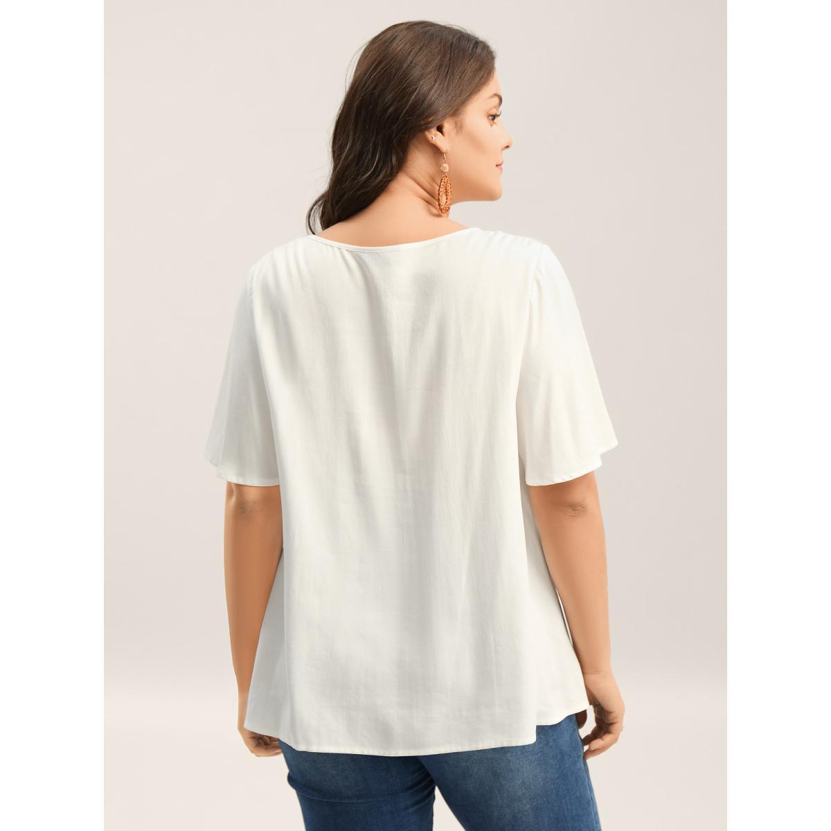 Plus Size WhiteSmoke Stretchy Boho Neck Cut-Out Blouse Women Short sleeve Round Neck Vacation Blouses BloomChic 28/5X Product Image