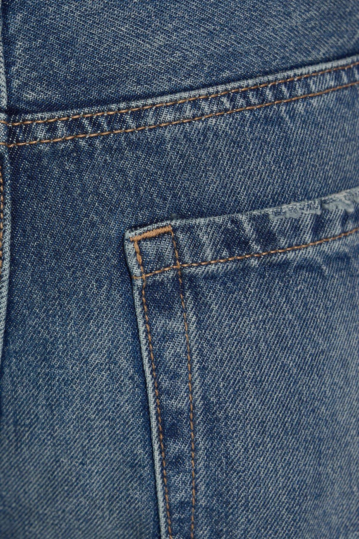 Slouchy Jeans Product Image