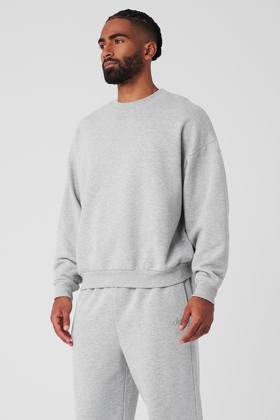 Alo Yoga | Accolade Crewneck Neck Pullover Top Product Image