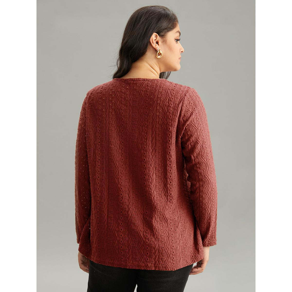 Plus Size Broderie Anglaise Button Detail Jacquard T-shirt Raspberry Women Elegant Texture Plain V-neck Dailywear T-shirts BloomChic 30/6X Product Image