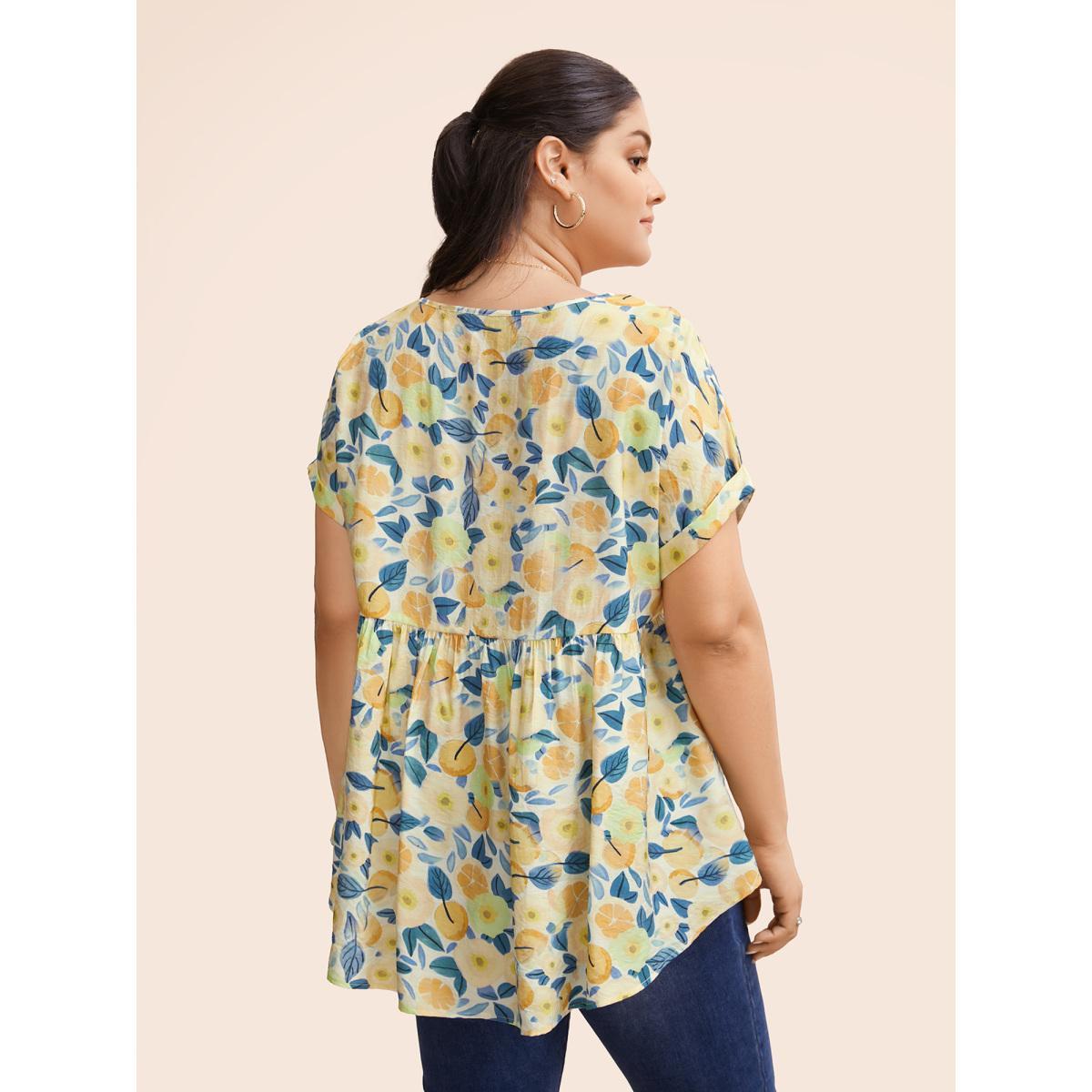 Plus Size Lightyellow Fruit Print Curved Hem Batwing Sleeve Blouse Women Casual Cap Sleeve Round Neck Everyday Blouses BloomChic 26/4X Product Image