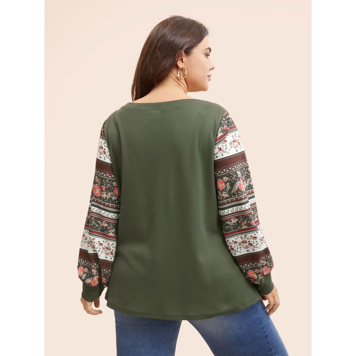 Plus Size Boho Print Patchwork Crew Neck Sweatshirt Women ArmyGreen Casual Elastic cuffs Round Neck Everyday Sweatshirts BloomChic 18-20/2X Product Image