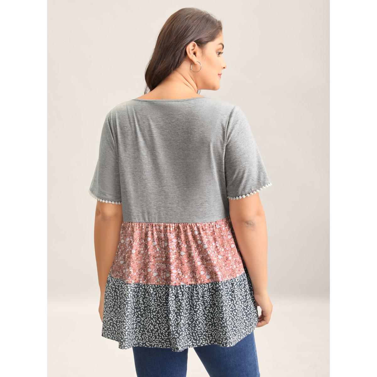 Plus Size Ditsy Floral Print Patchwork Layered T-Shirt Multicolor Women Woven ribbon&lace trim Natural Flowers Round Neck Everyday-Casual T-shirts BloomChic 12/L Product Image