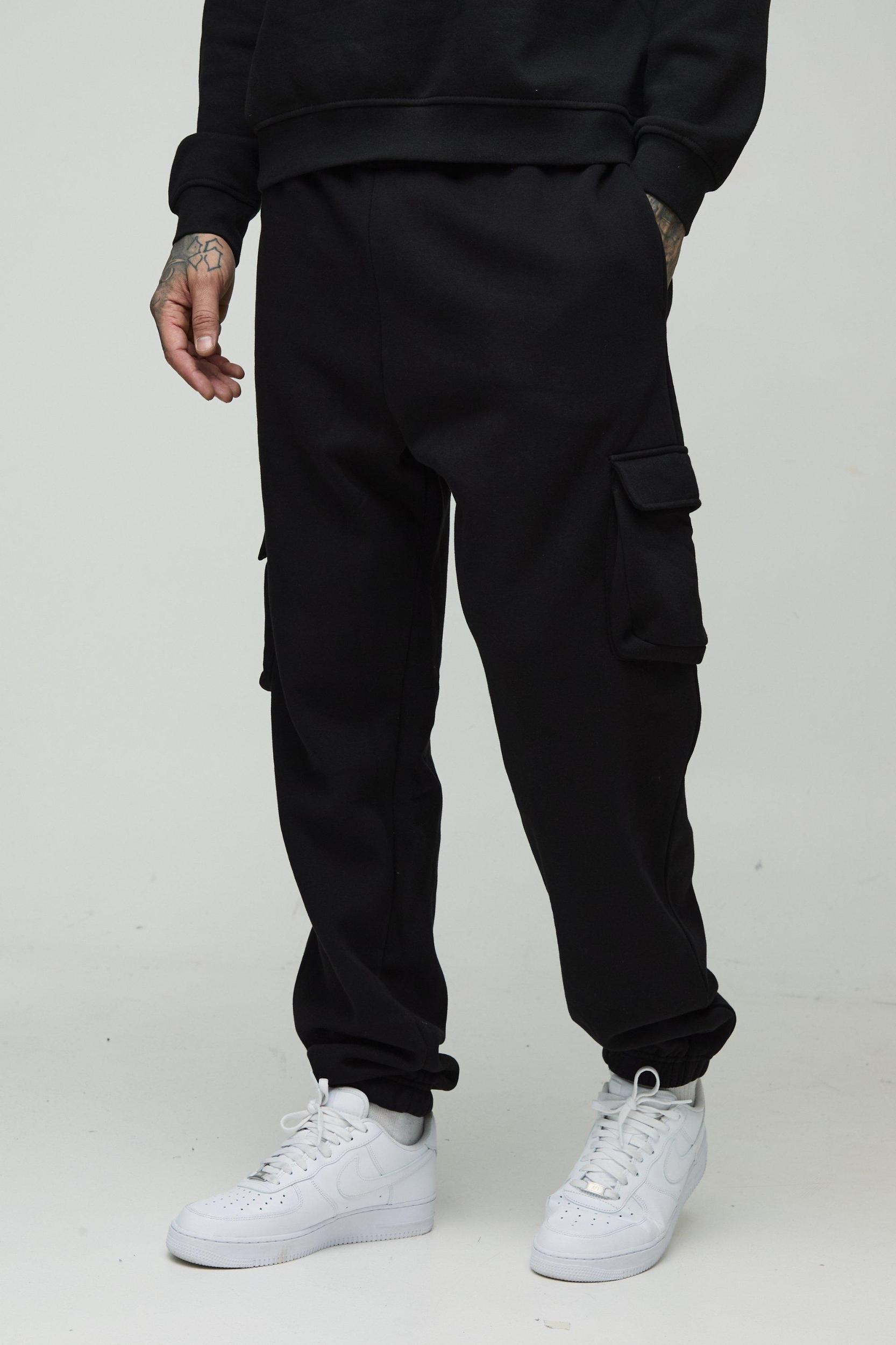 Mens 330GSM Tall Oversized Cargo Sweatpants In Black Product Image