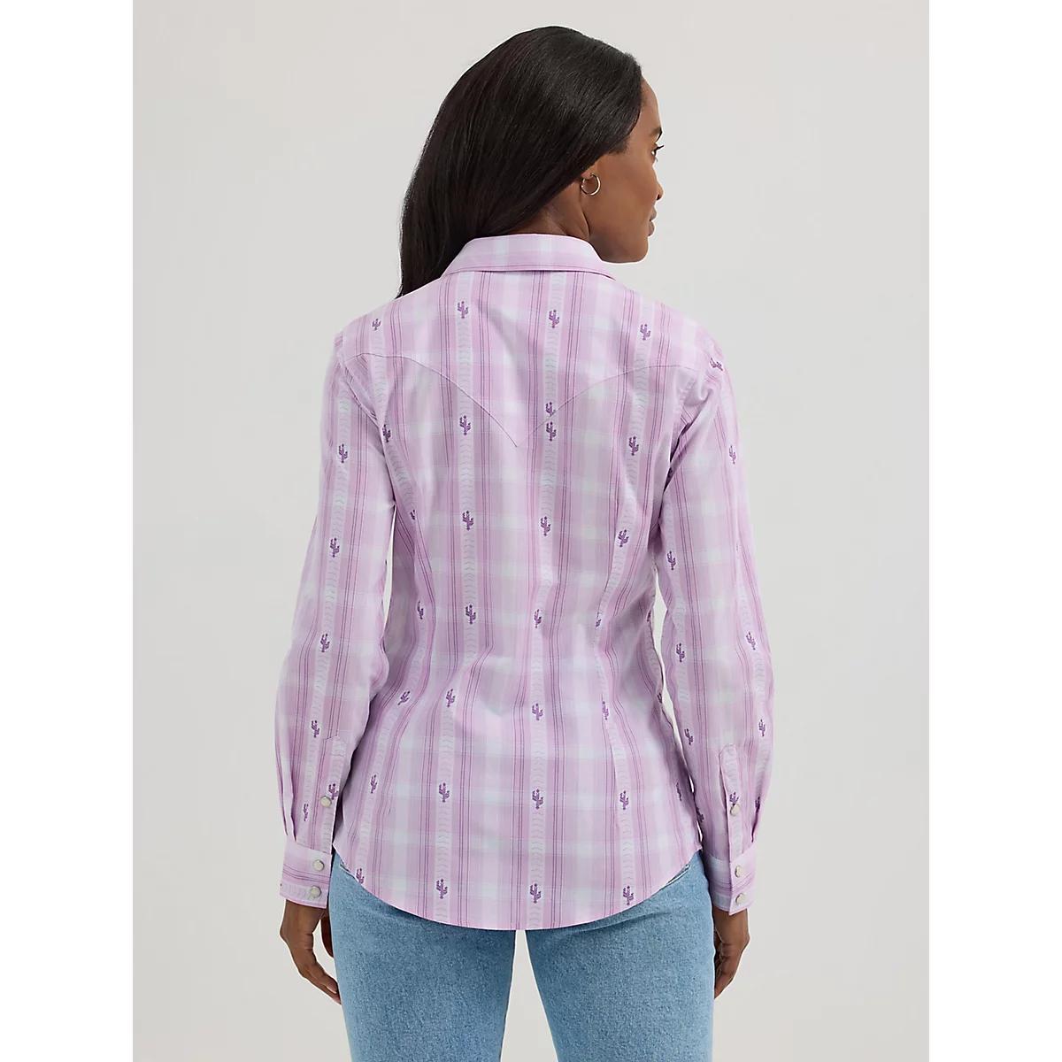 Women's Wrangler Retro® Stripe Slim Western Snap Shirt in Lavender Product Image