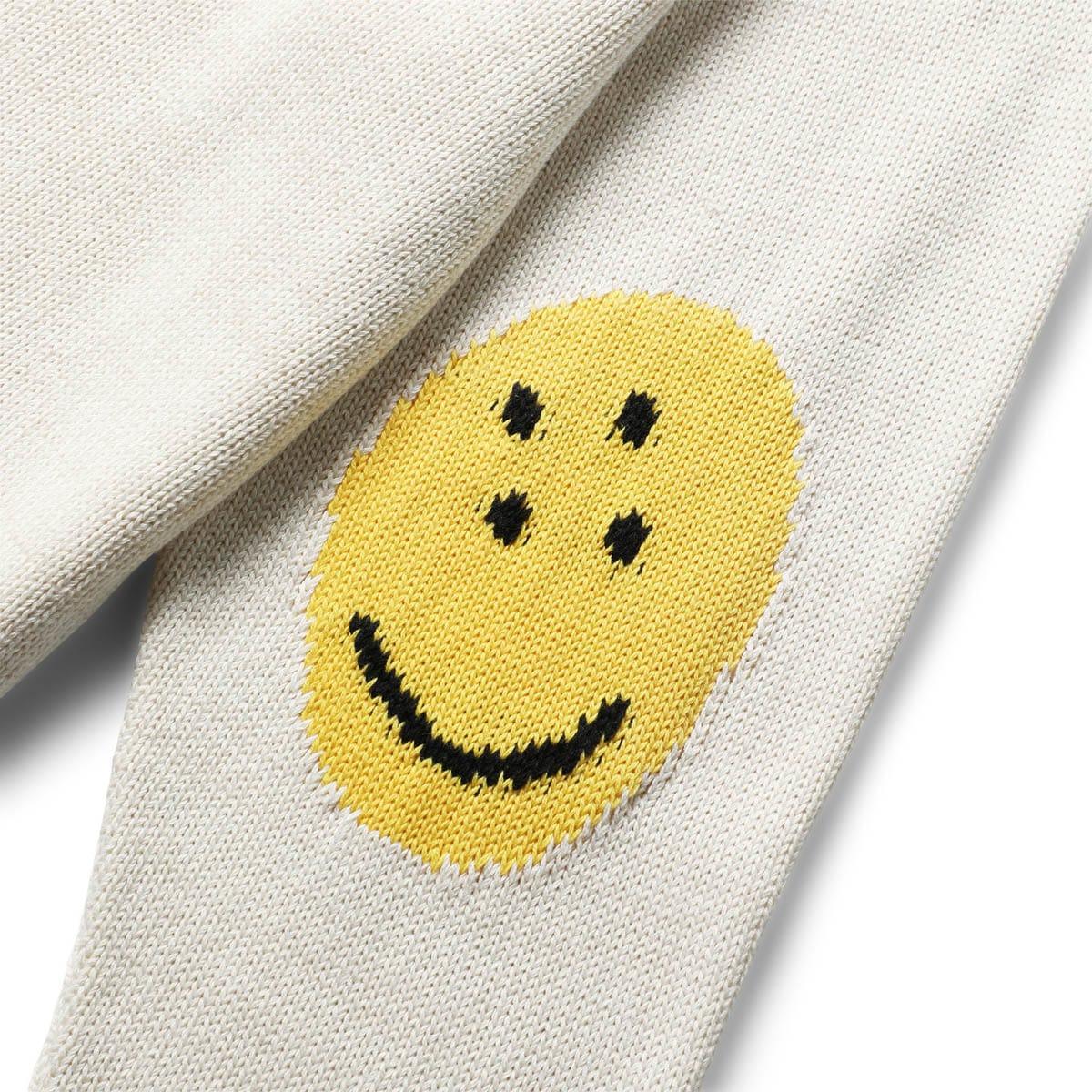 5G COTTON KNIT RAINBOWY PATCH CREW SWEATER Product Image
