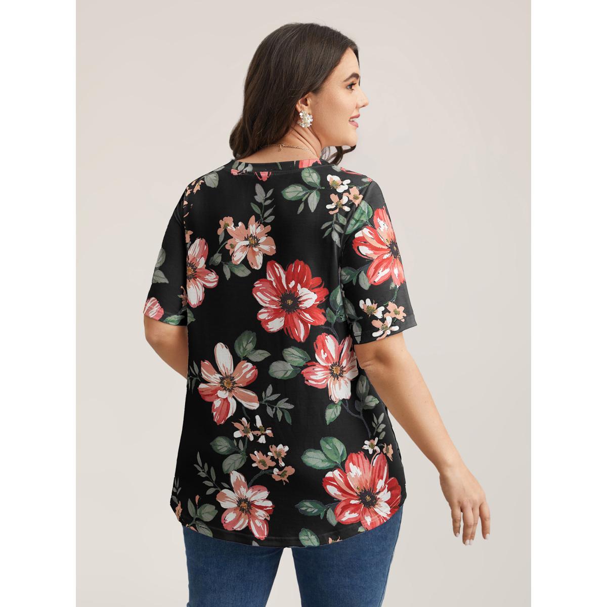 Plus Size Multi-Color Floral Print V-Neck T-Shirt Indigo Women Elegant Non Natural Flowers V-neck Everyday T-shirts BloomChic 26/4X Product Image