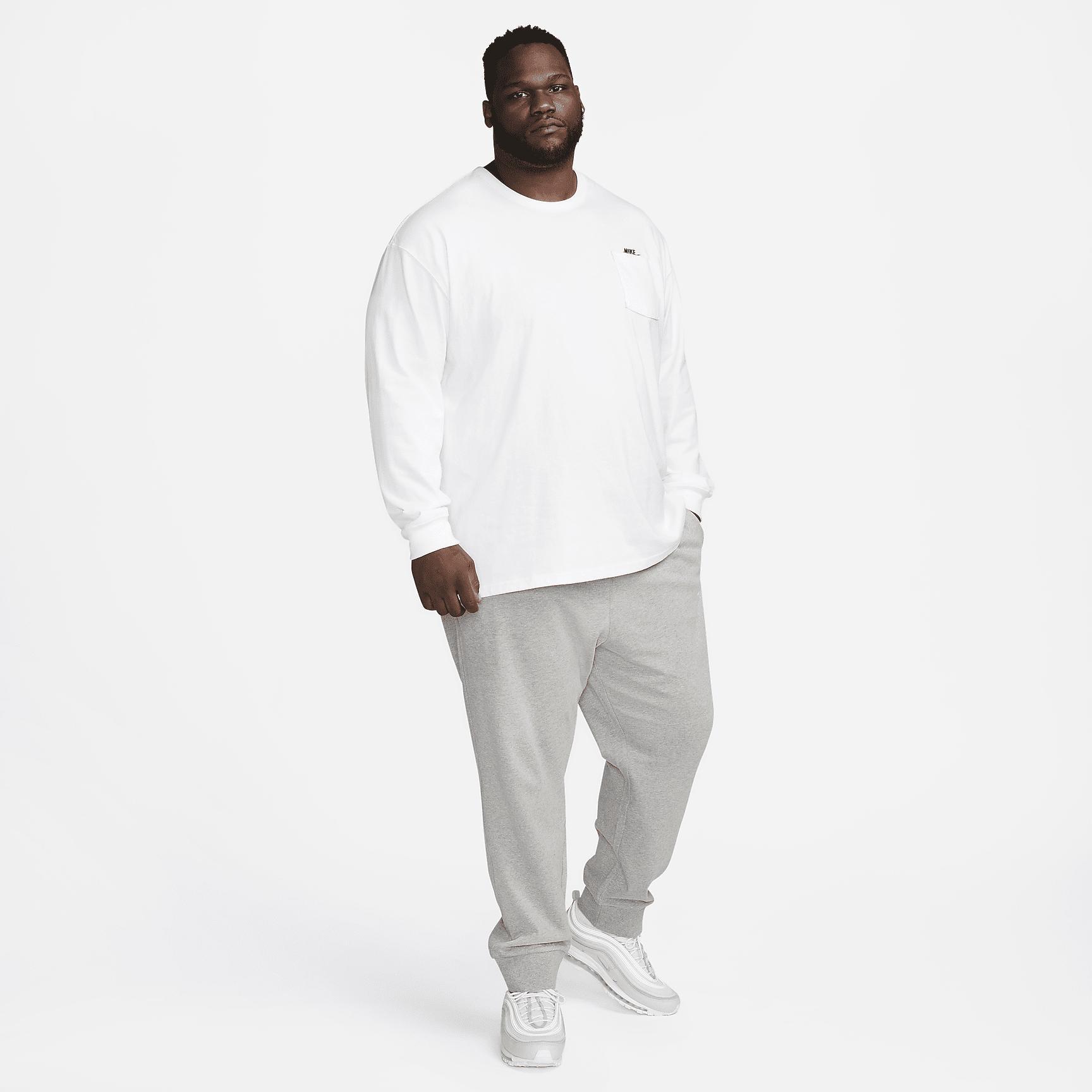 Nike Club Men's Knit Joggers Product Image