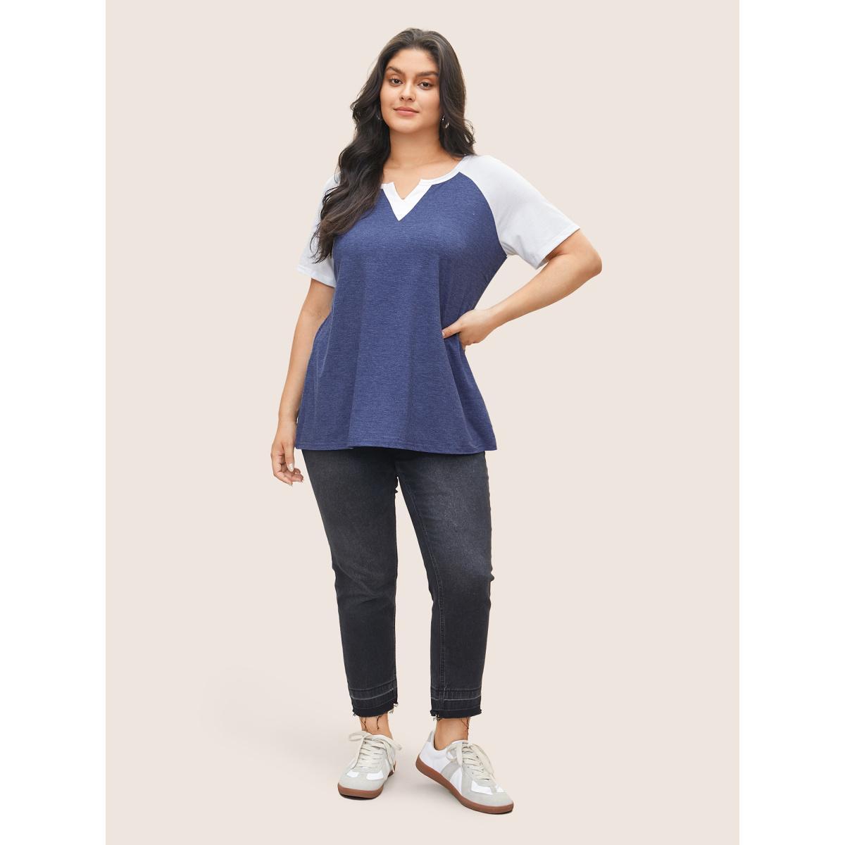 Plus Size Colorblock Contrast Notched Raglan Sleeve T-shirt DarkBlue Women Casual Plain Everyday T-shirts BloomChic 30/6X Product Image