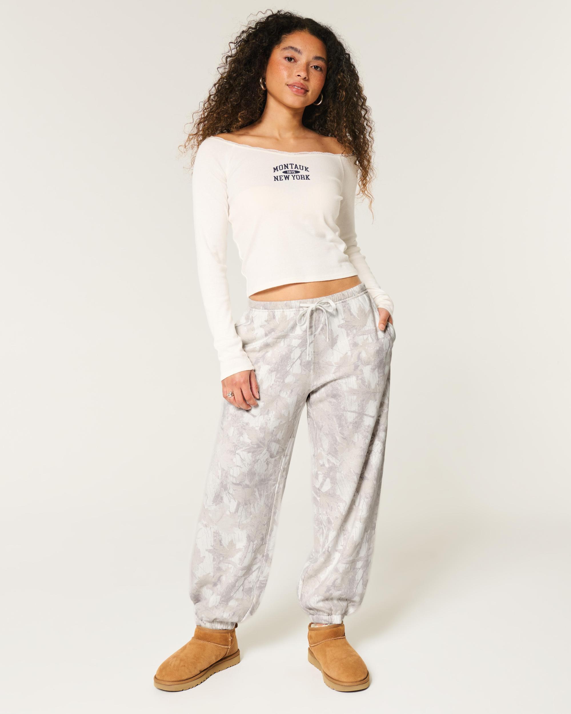 Baggy Fleece Joggers Product Image