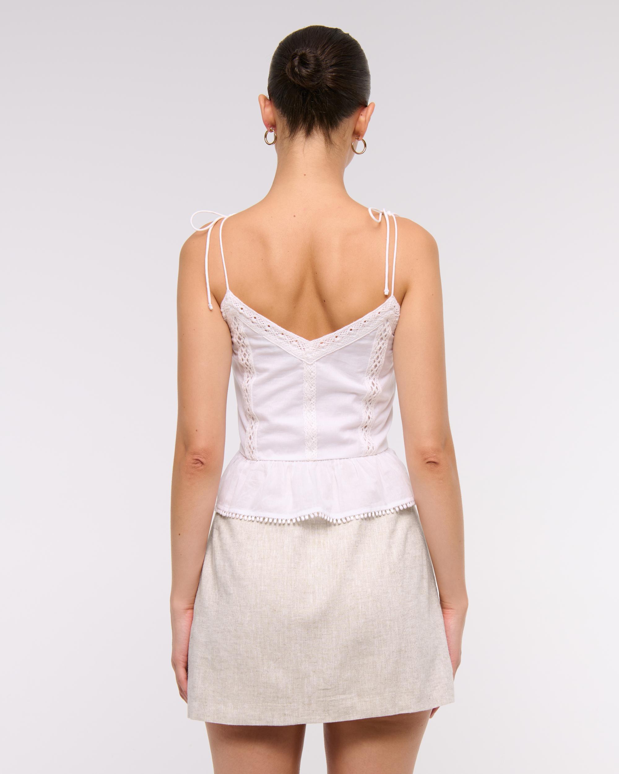 The A&F Scarlett Linen-Blend Mini Skort Product Image