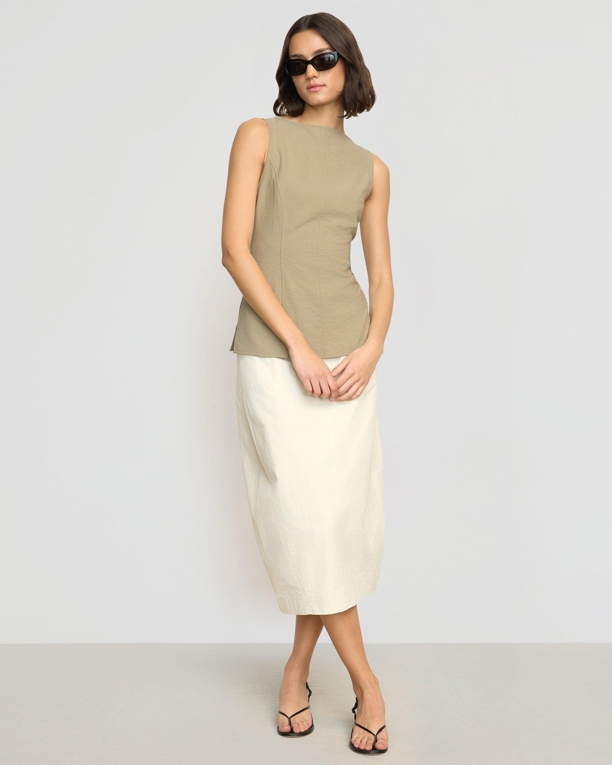Jeannie Split-Hem Sleeveless Blouse Product Image