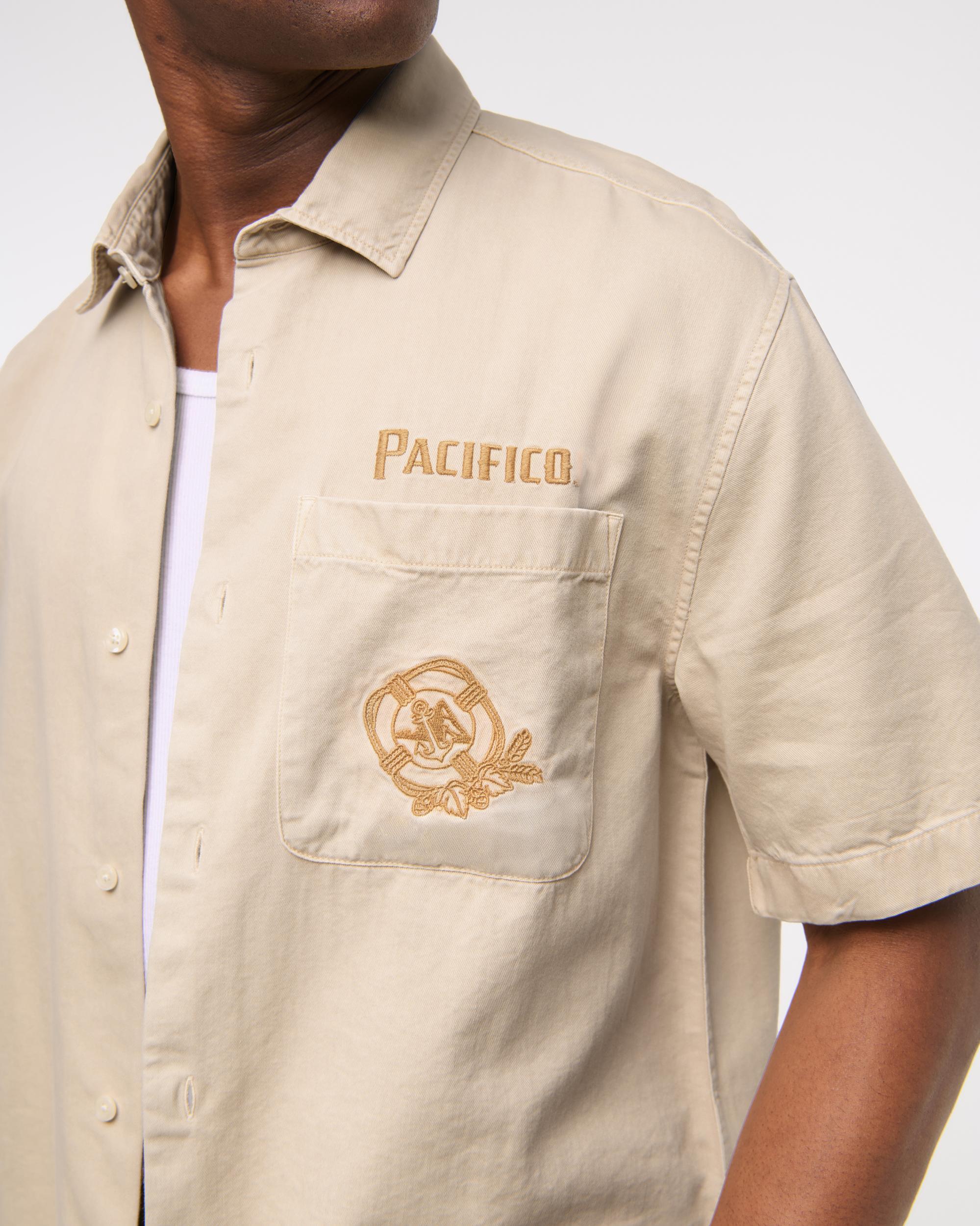 Short-Sleeve Cropped Modelo Workwear Button-Up Shirt Product Image