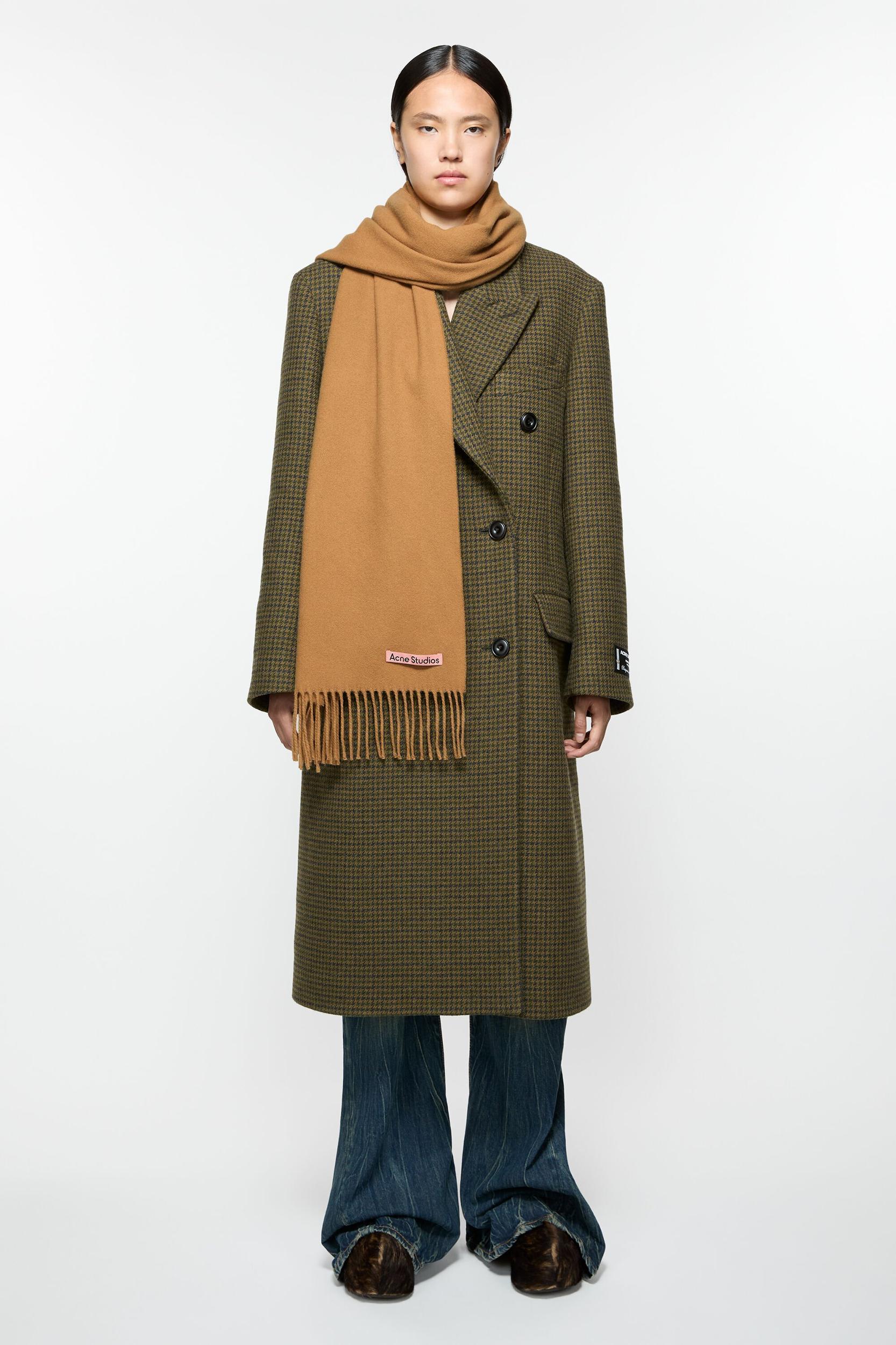 Cashmere fringe scarf - Narrow Product Image