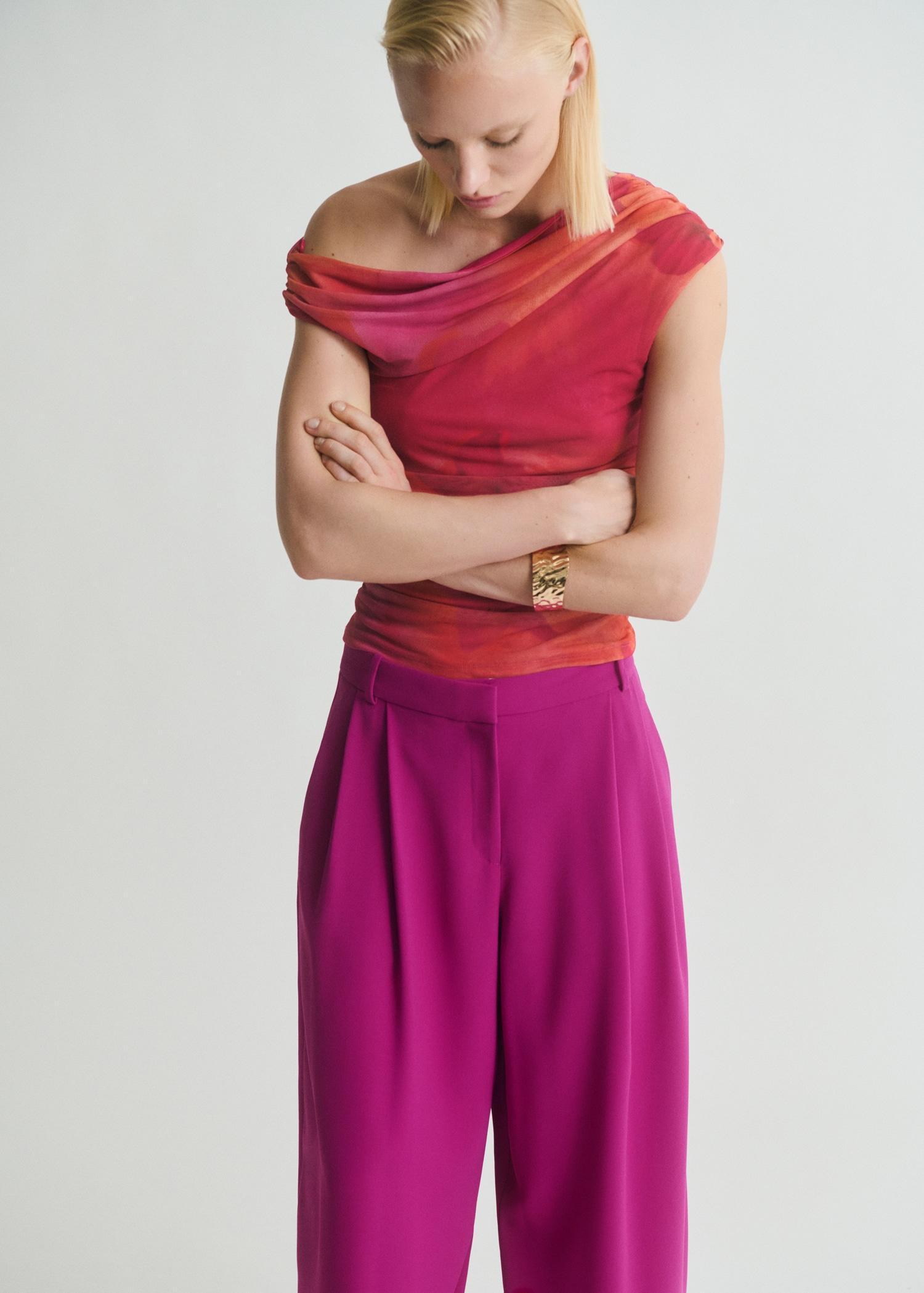 Pleat detail pants - Women | MANGO USA Product Image