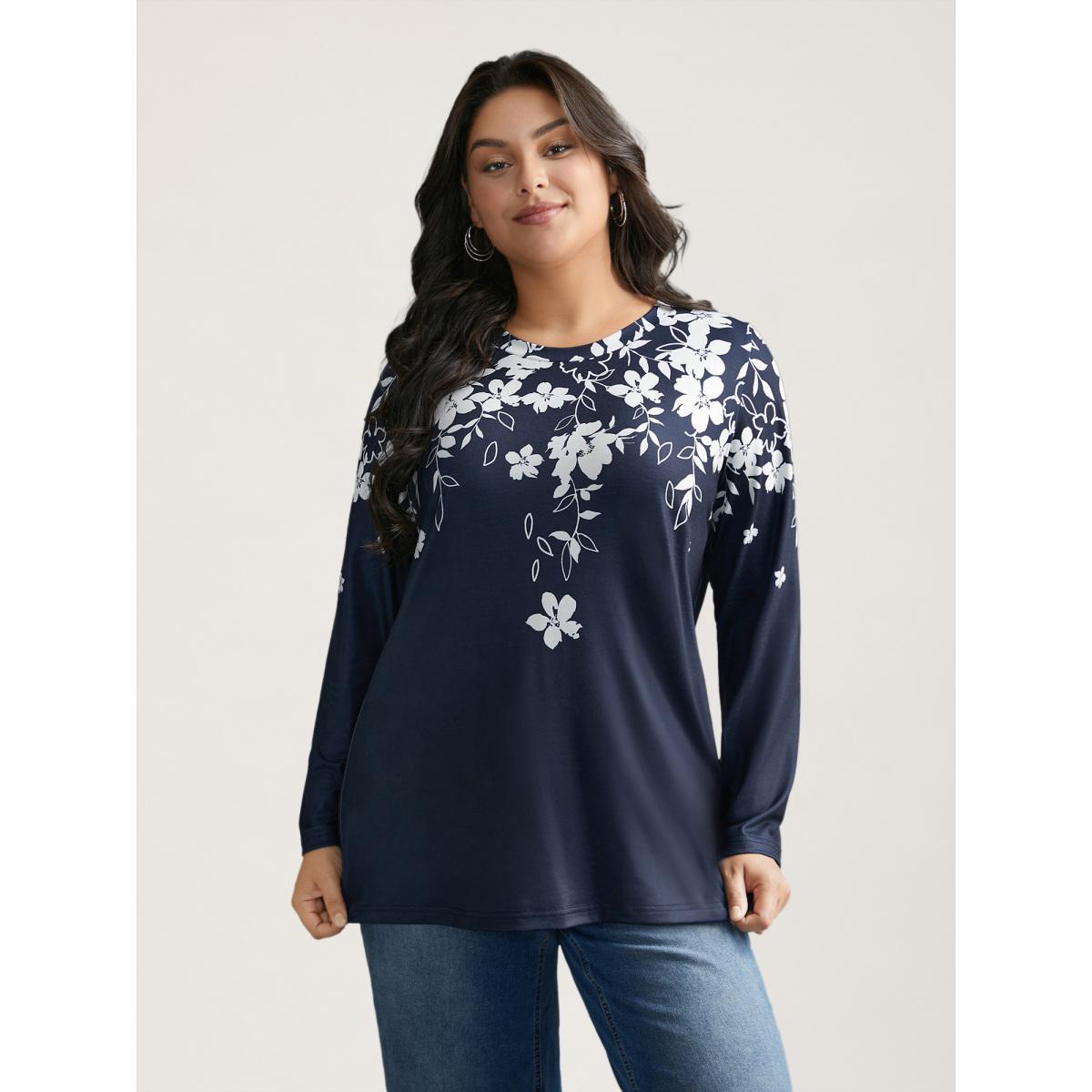 Plus Size Round Neck Boho Print T-Shirt Indigo Women Casual Contrast Natural Flowers Round Neck Everyday T-shirts BloomChic 12/L Product Image
