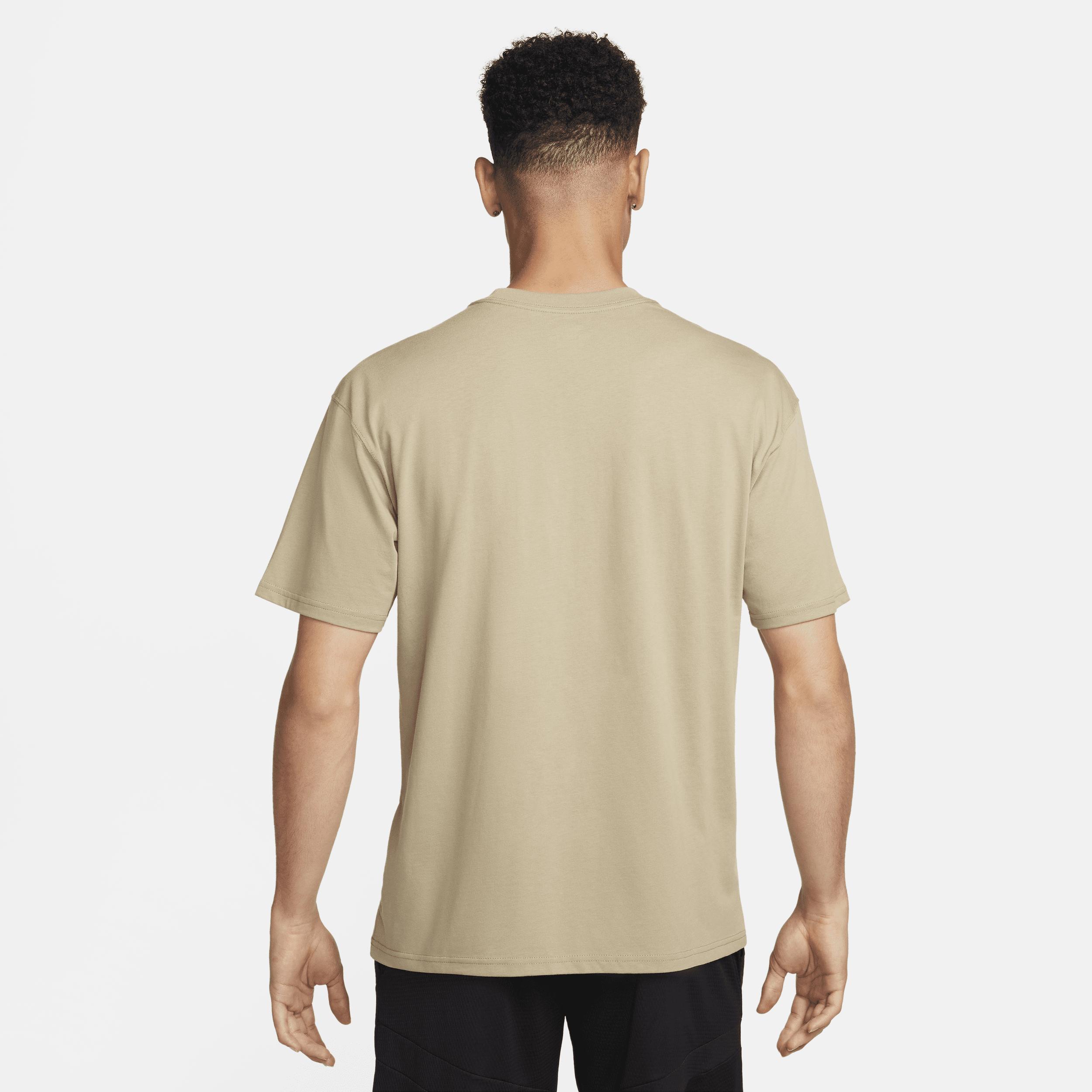 Nike Men's Max90 Basketball T-Shirt Product Image