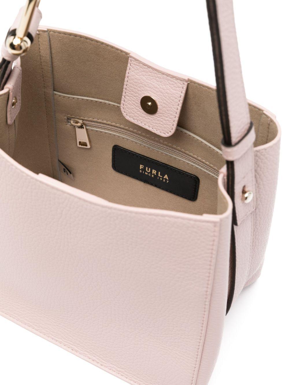 Nuvola leather shoulder bag Product Image